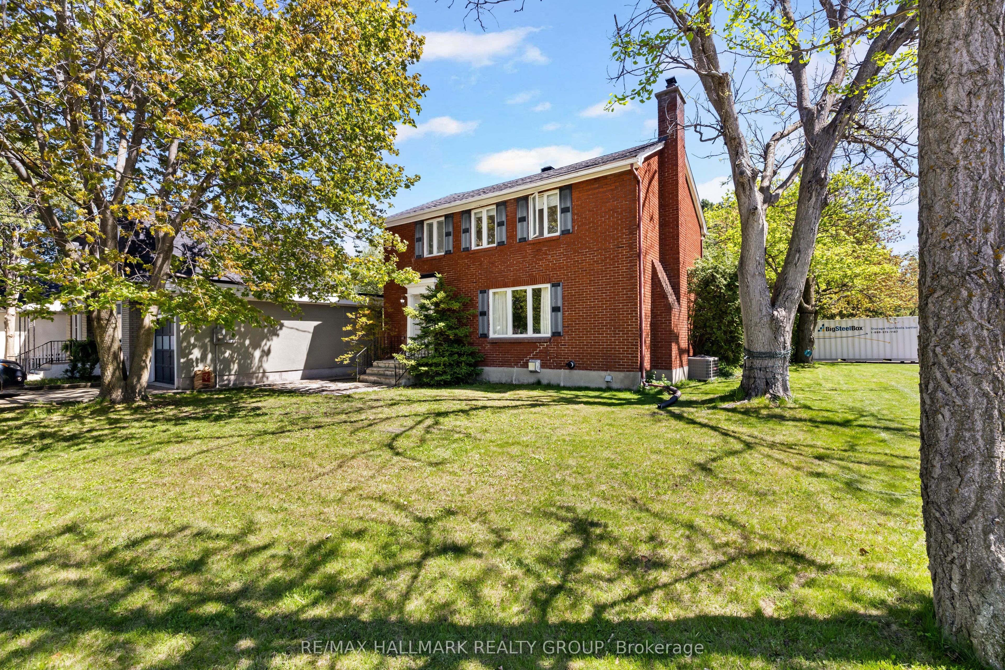 824 Byron Avenue, Carlingwood - Westboro and Area, ON K2A 0H7