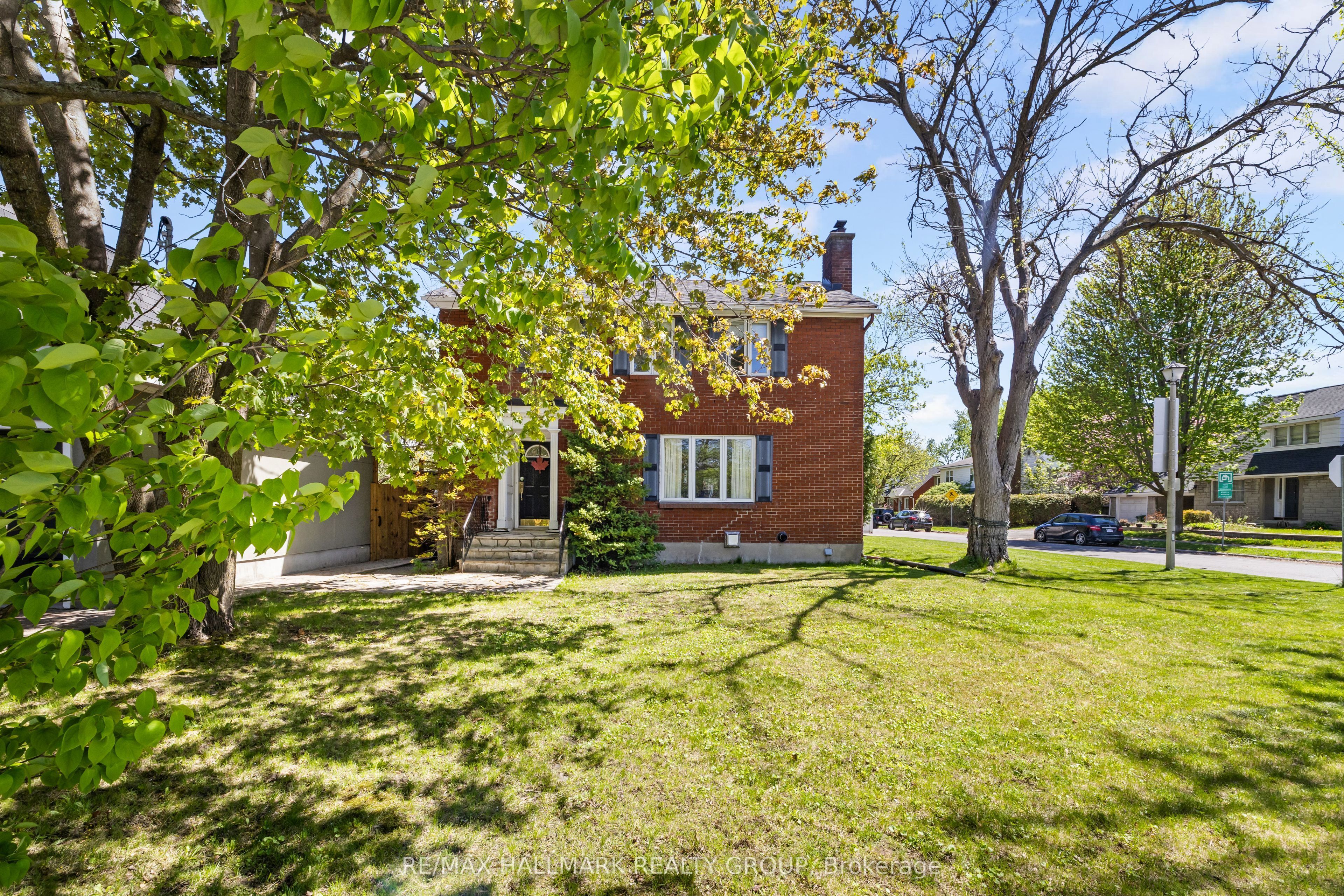824 Byron Avenue, Carlingwood - Westboro and Area, ON K2A 0H7 photo 2