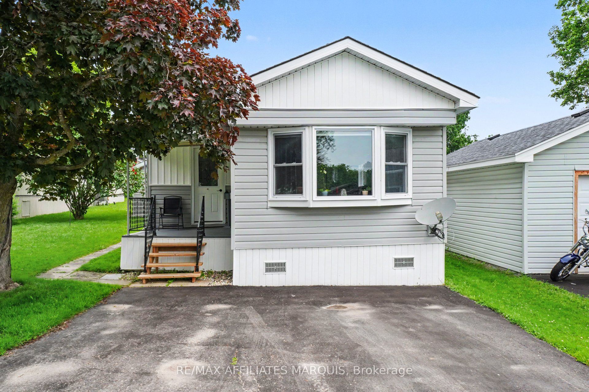 10 Saddle Avenue, Rideau Lakes, ON K7A 0J4