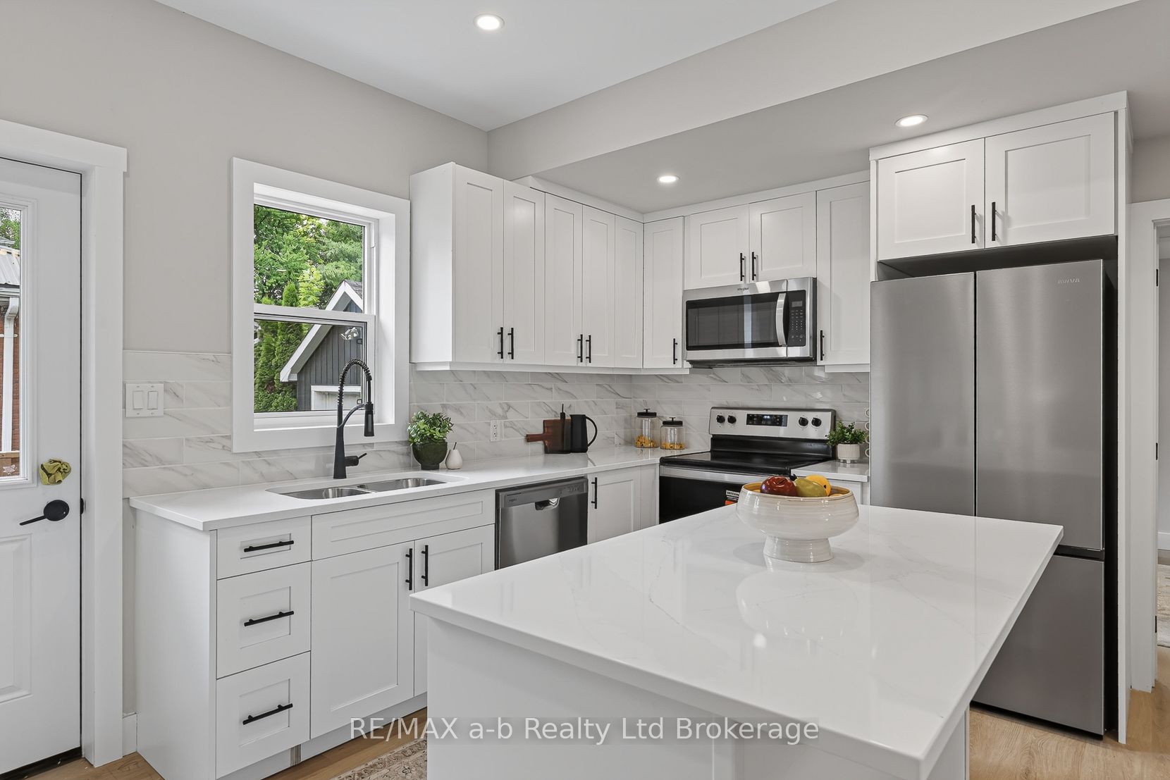 91 Winniett Street, Woodstock, ON N4S 5Z6 photo 5