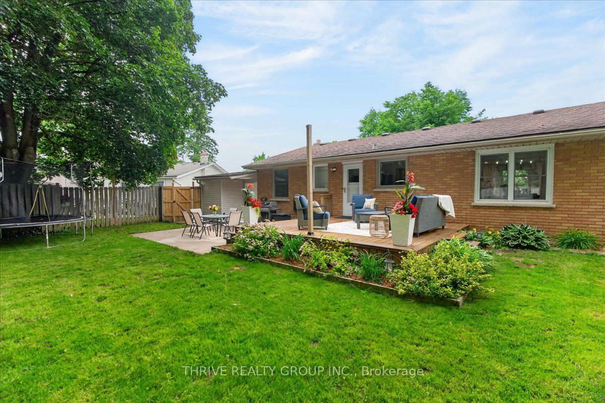 29 Southland Drive, London South, ON N6P 1E5