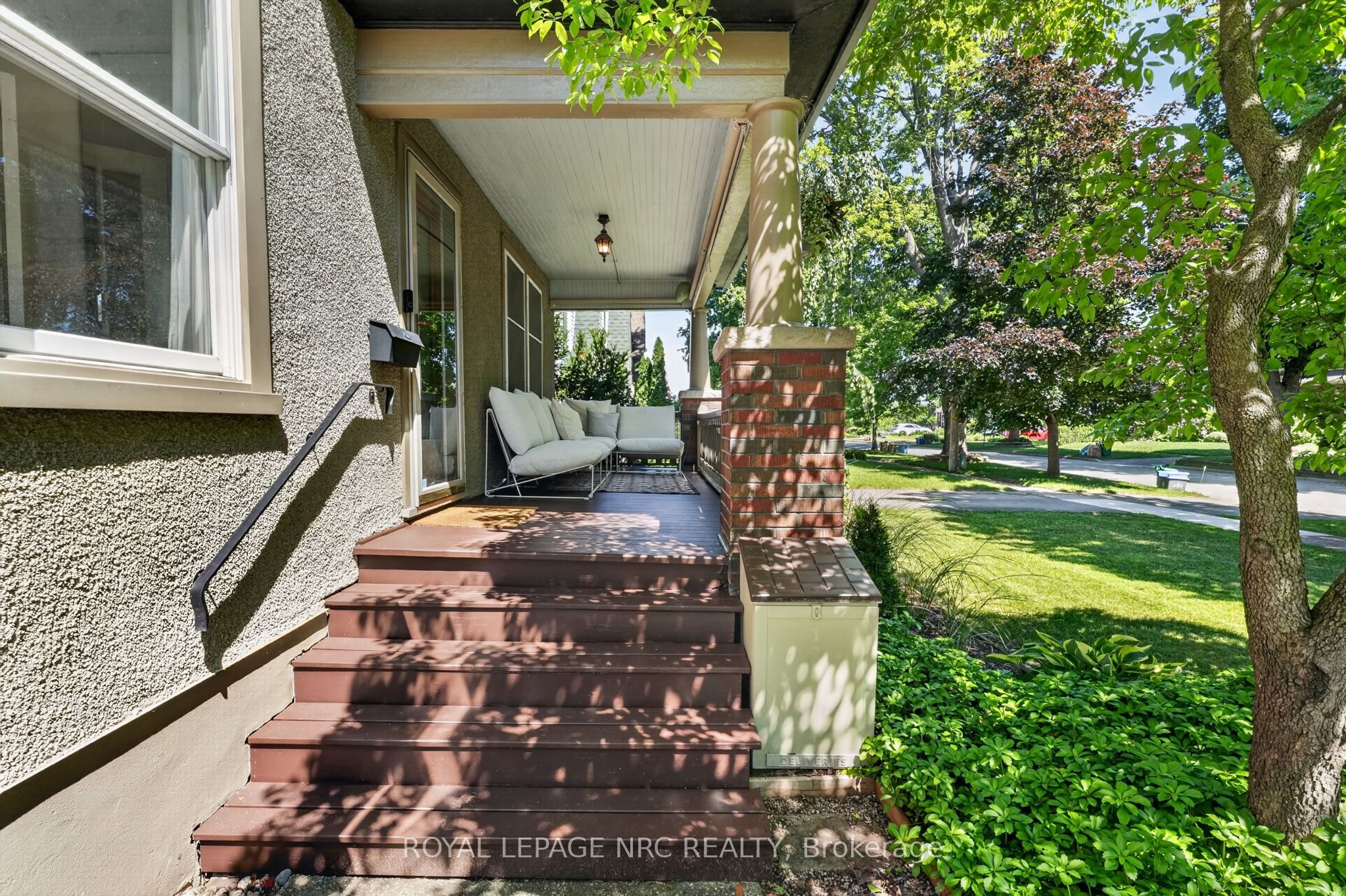9 Thairs Avenue, St. Catharines, ON L2R 6N9 photo 5