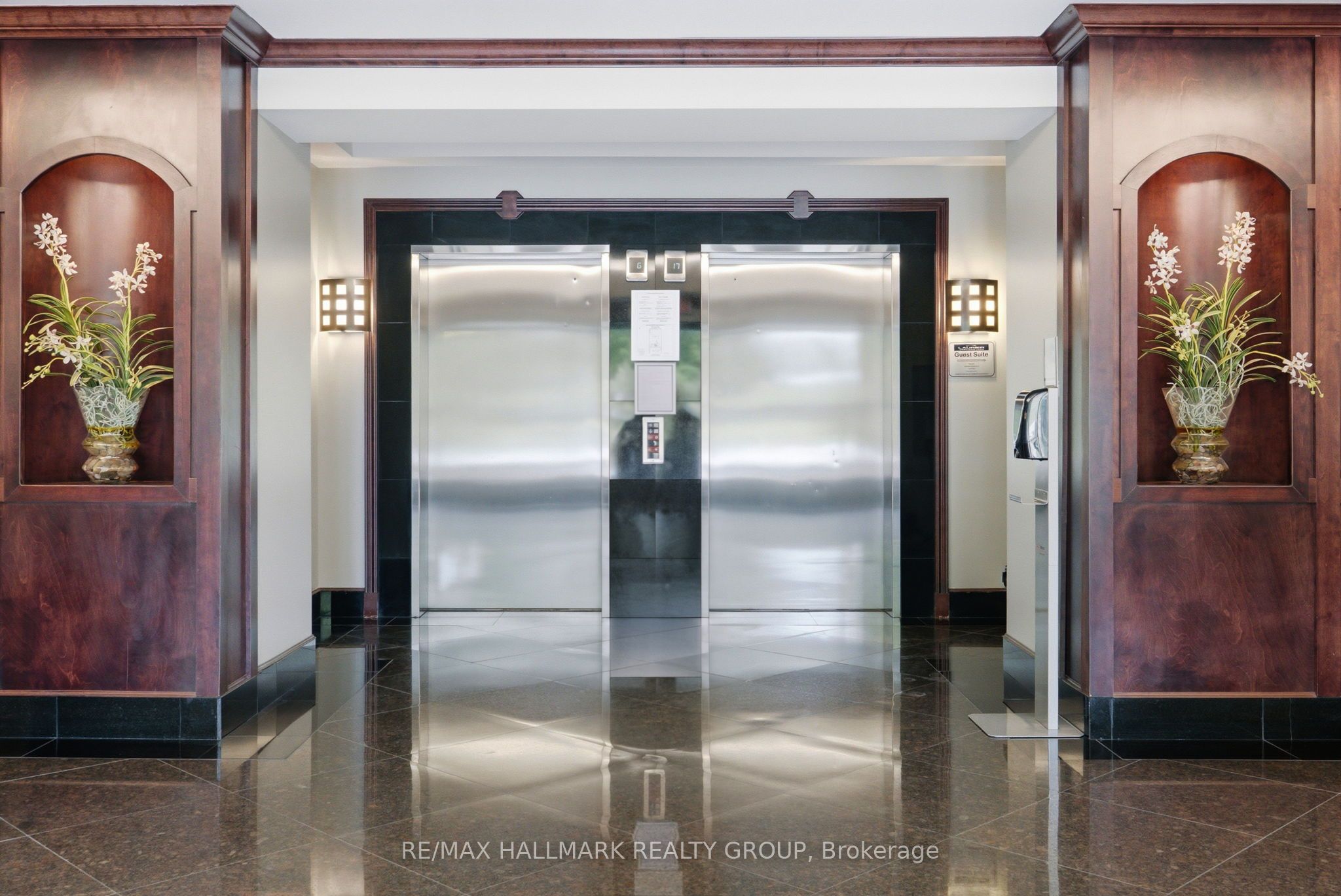 570 Laurier Avenue W 2301, Ottawa Centre, ON K1R 1C8 photo 4