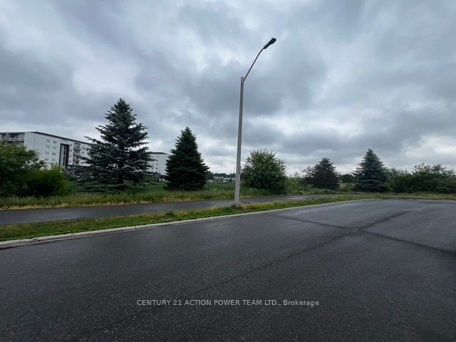 377 Brigitta Street, Kanata, ON K2S 0J1 photo 3