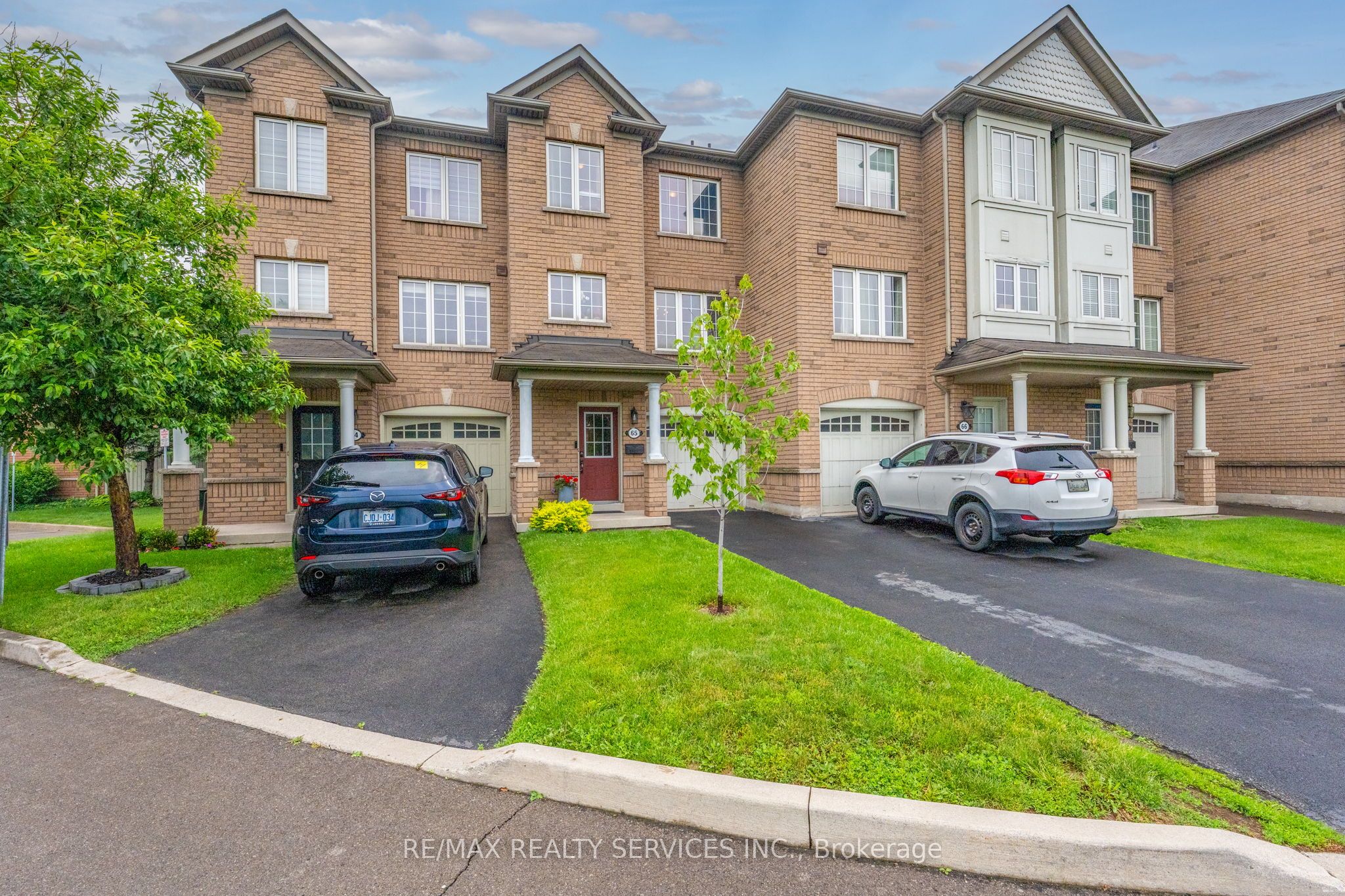 470 Beach Boulevard 65, Hamilton, ON L8H 6X2 photo 2