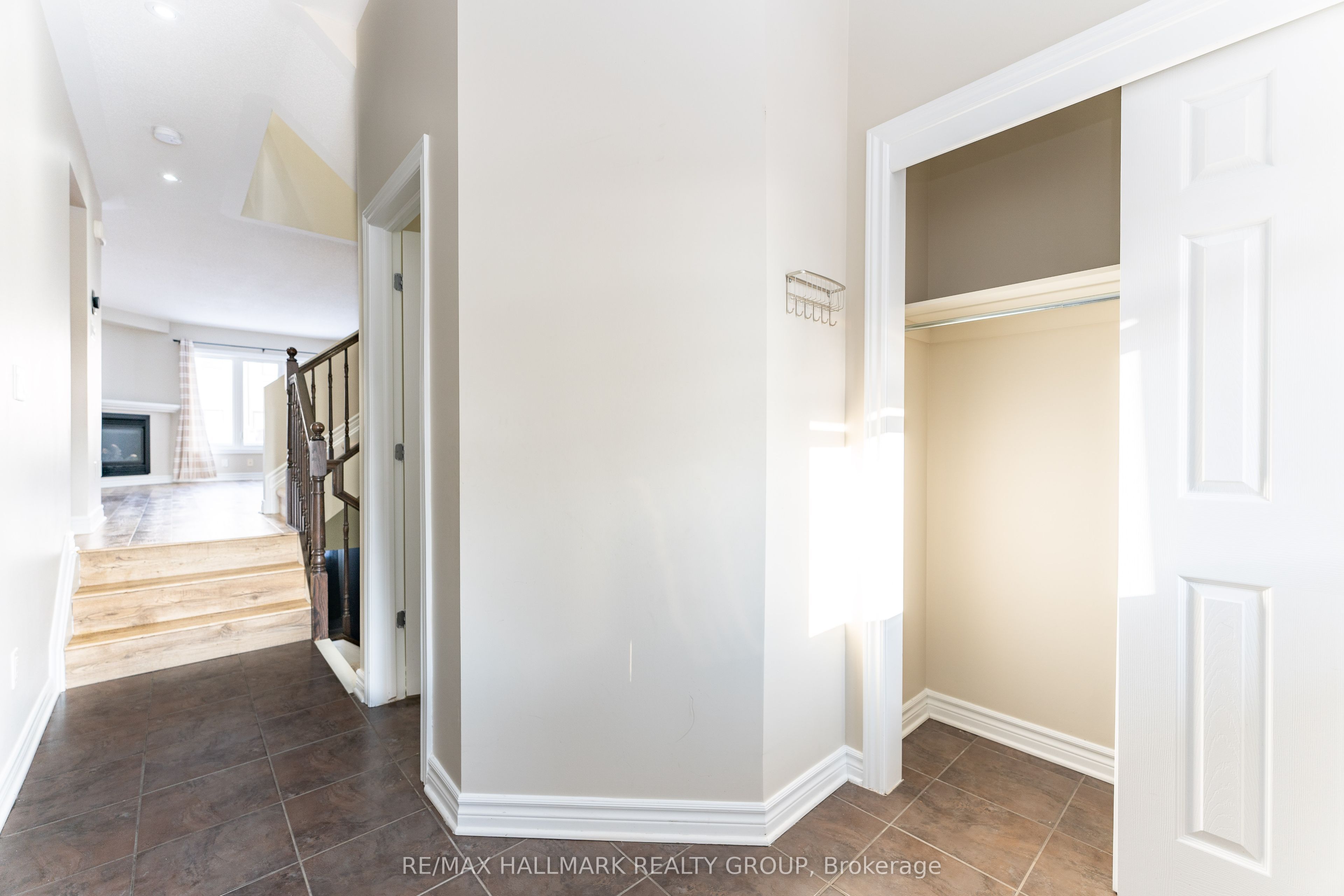 155 Calvington Avenue, Kanata, ON K2T 0H8 photo 5