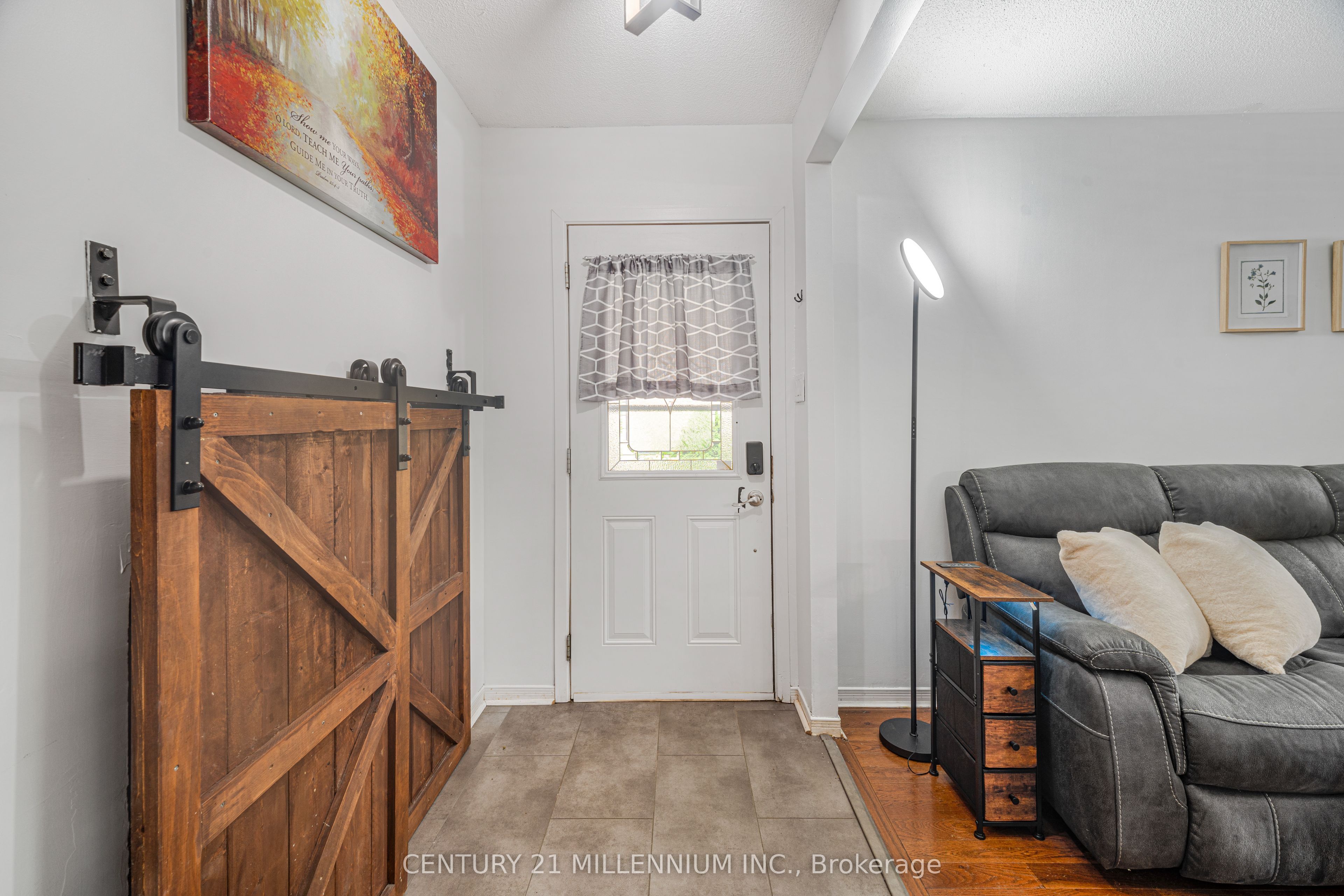 6182 Johnson Drive, Niagara Falls, ON L2J 3J5 photo 5