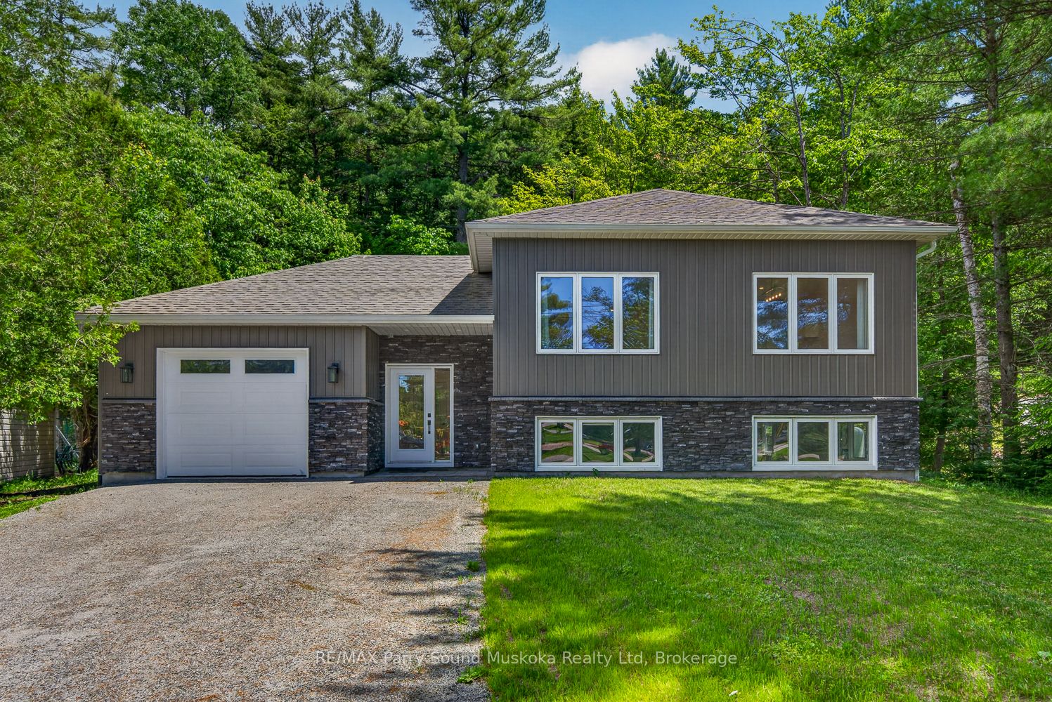 10 Glenrock Road, McDougall, ON P2A 2W9 photo 2