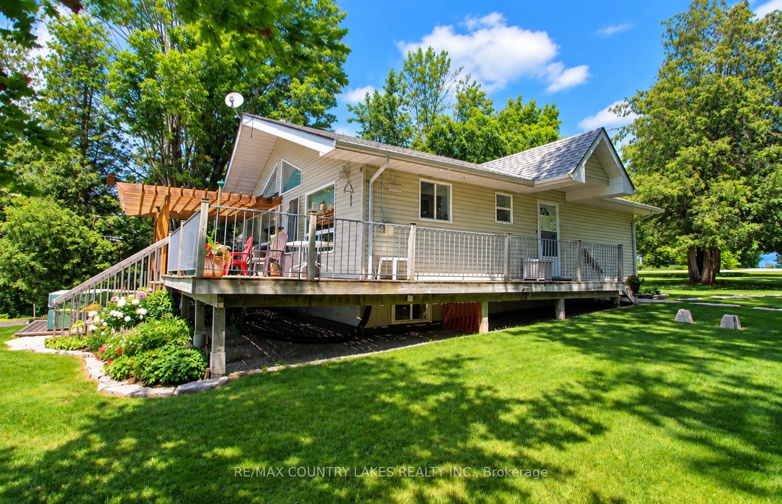 27 Hillcrest Avenue, Kawartha Lakes, ON K0M 2B0 photo 2