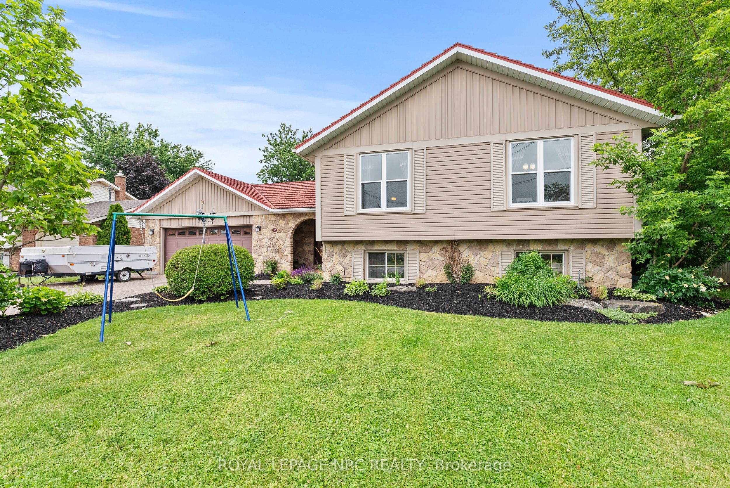 38 Killins Street, West Lincoln, ON L0R 2A0 photo 2