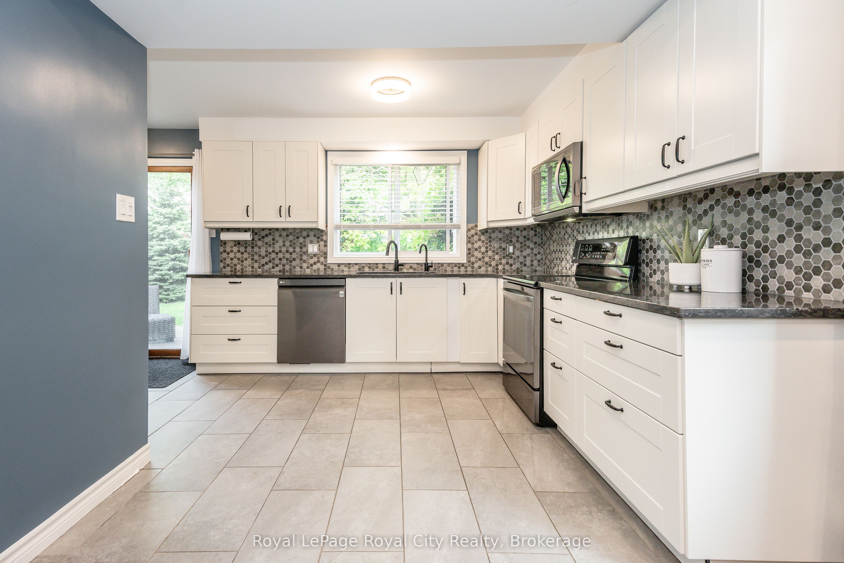 236 Ironwood Road, Guelph, ON N1G 3G1 photo 5