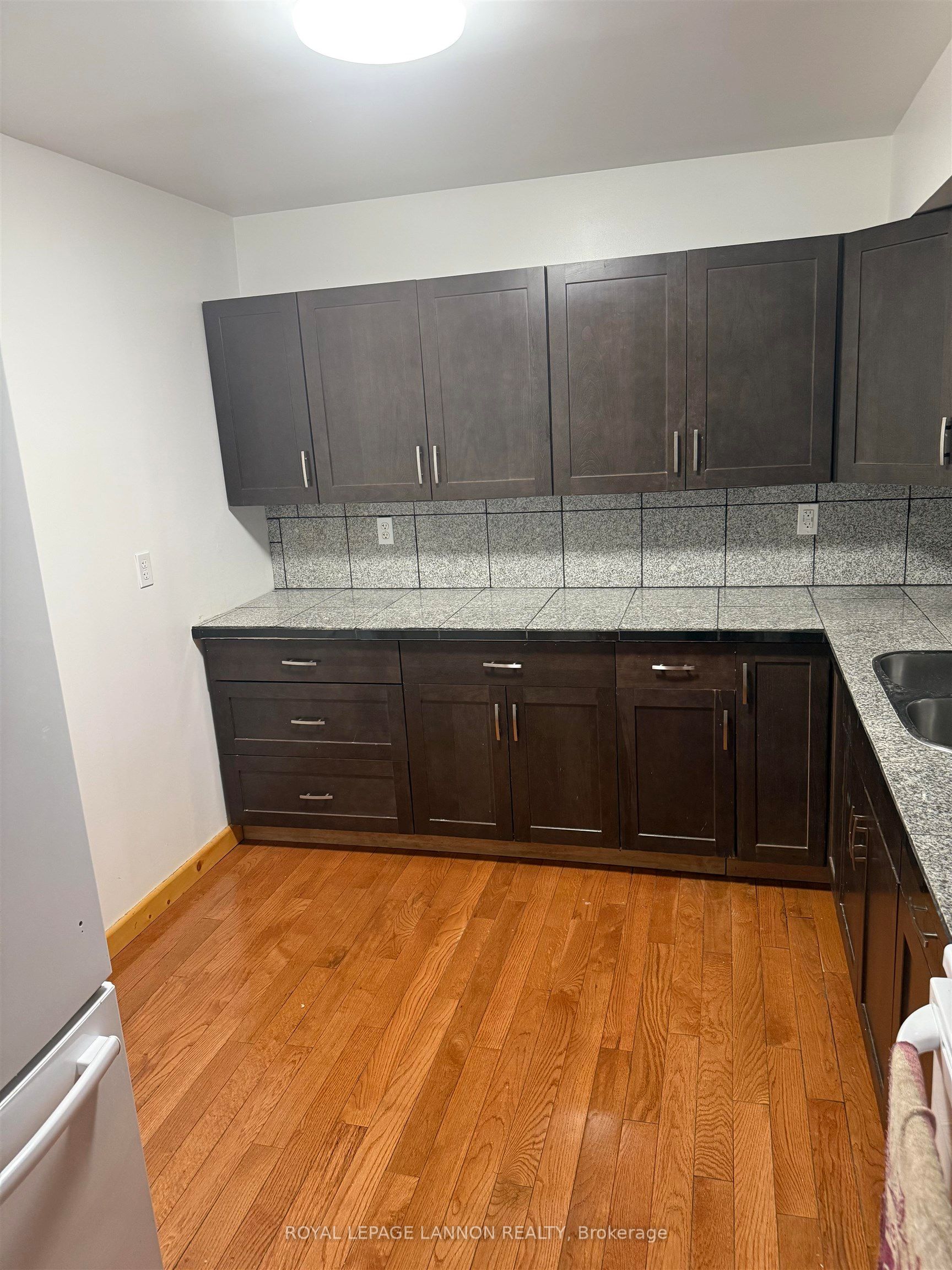 206 Varsity Place, Thunder Bay, ON P7B 5N7 photo 5
