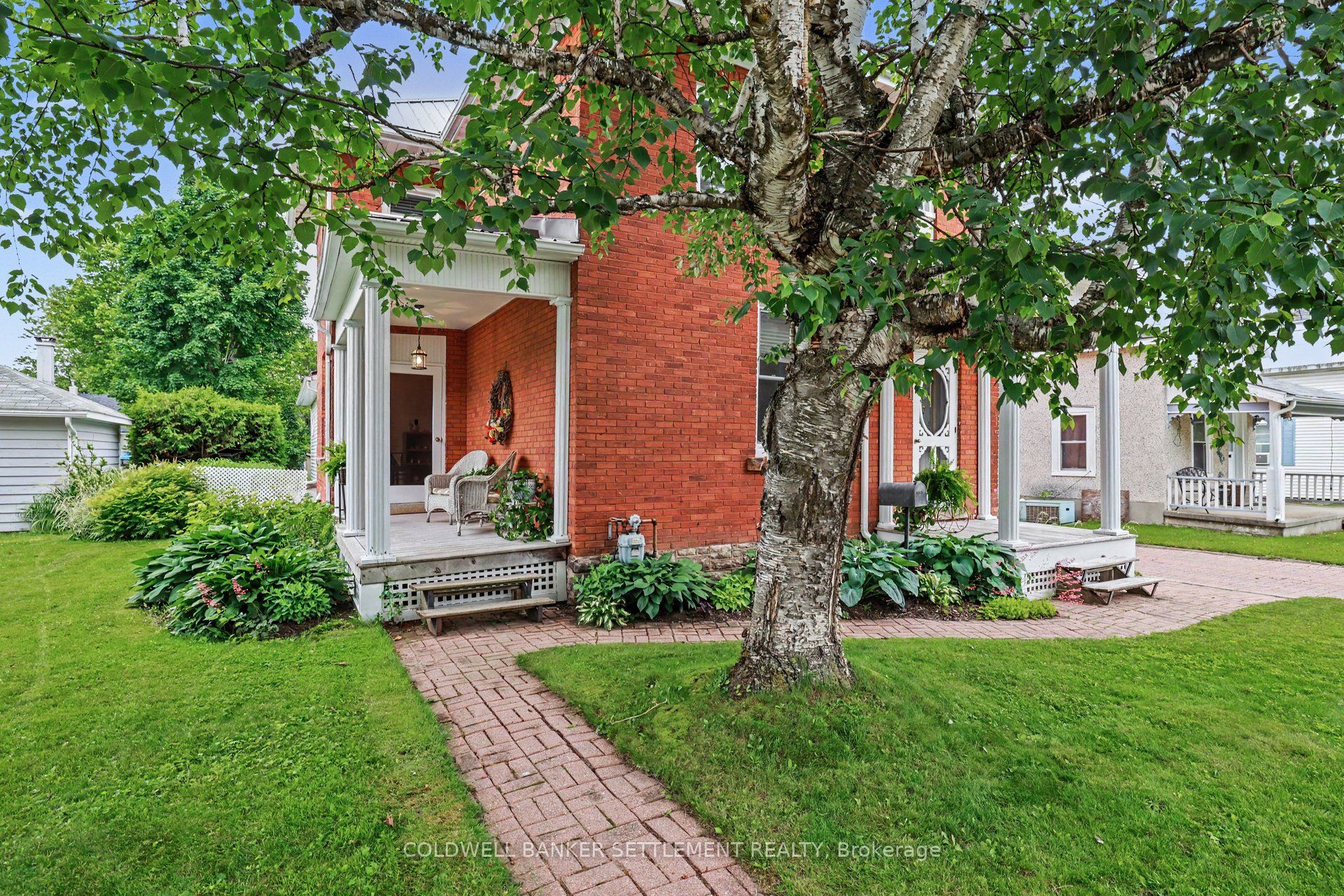 101 Drummond Street E, Perth, ON K7H 1G9 photo 3