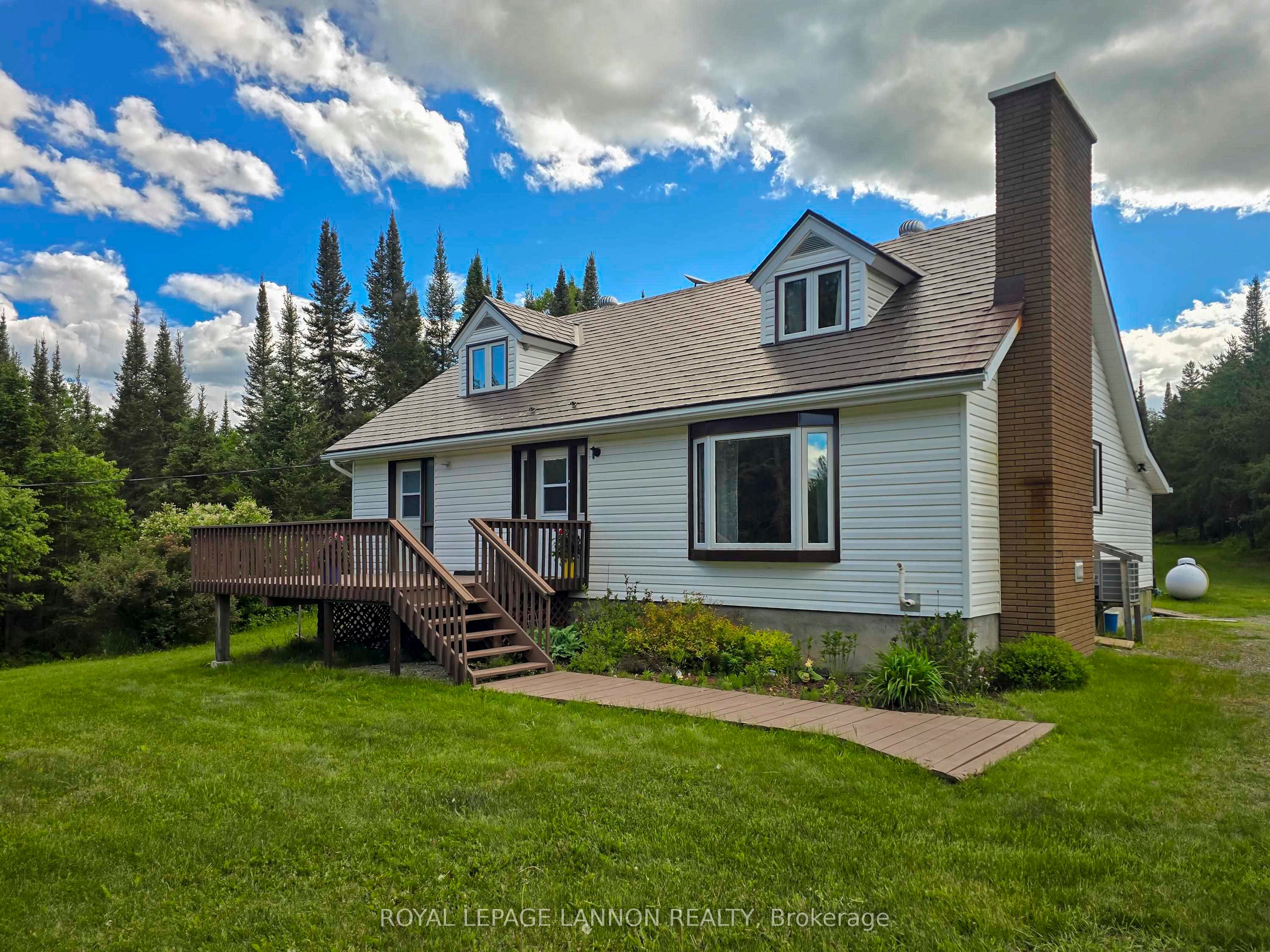 169 Centre Road, Thunder Bay Remote Area, ON P0T 1X0