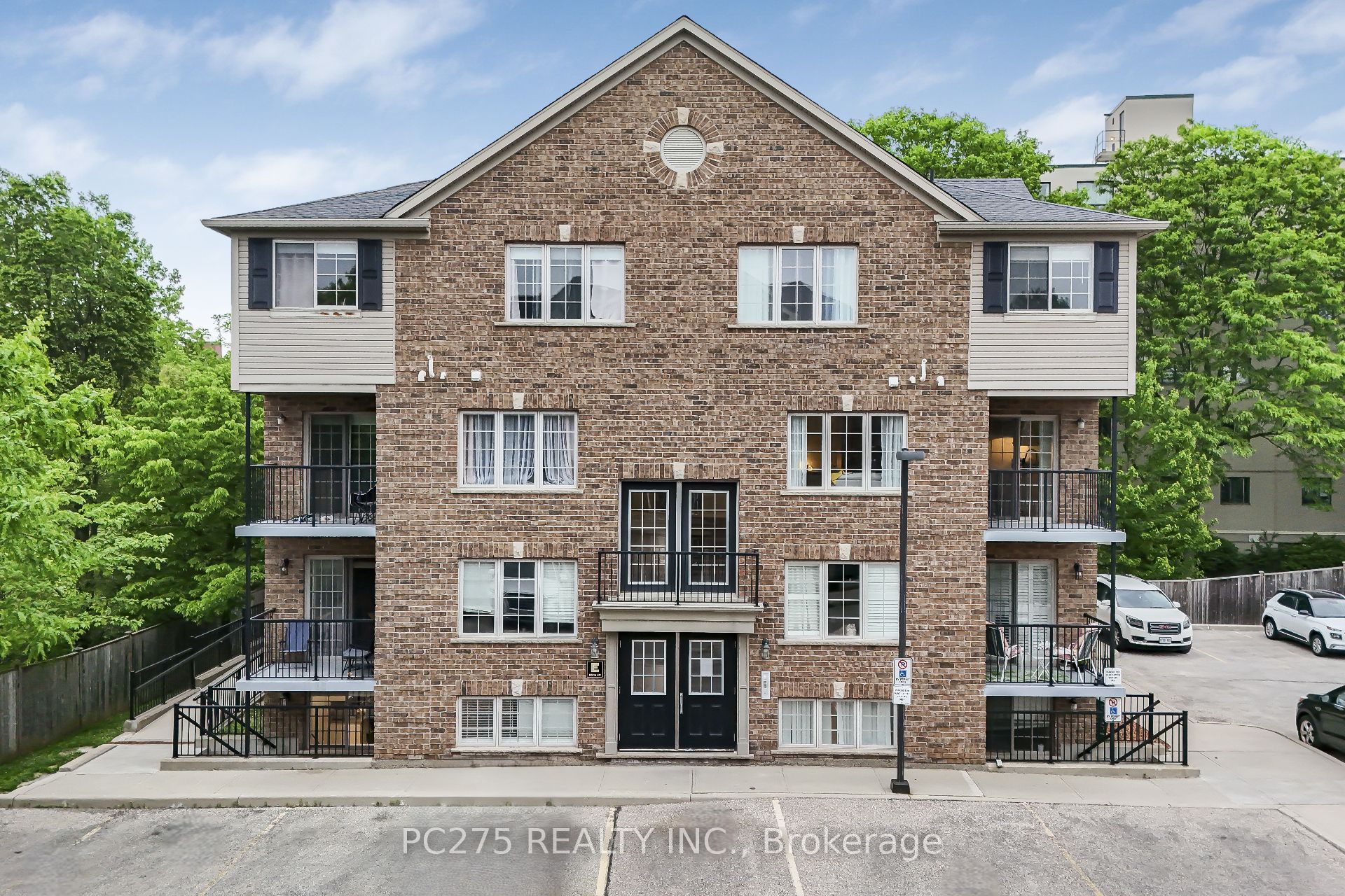 12 Holborn Drive E37, Kitchener, ON N2A 0A4