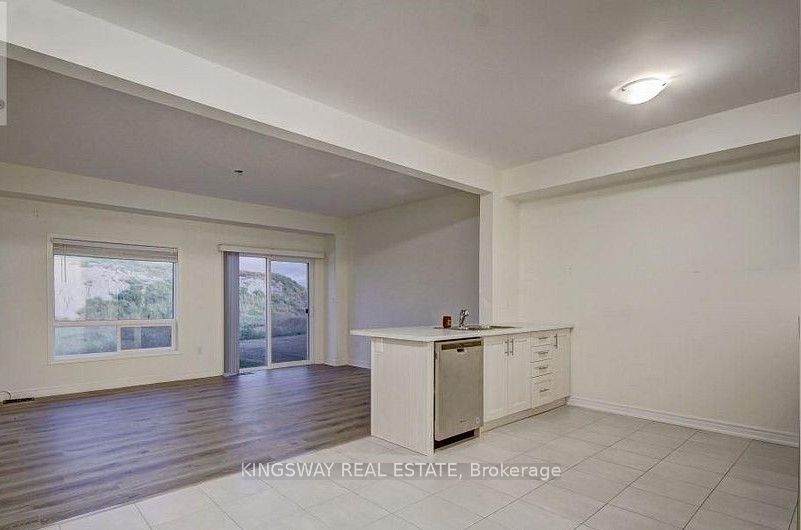 16 BRADBURY Road, Hamilton, ON L8J 0L1 photo 2