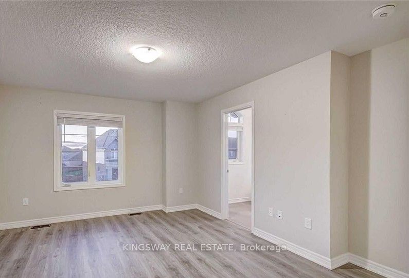 16 BRADBURY Road, Hamilton, ON L8J 0L1 photo 5