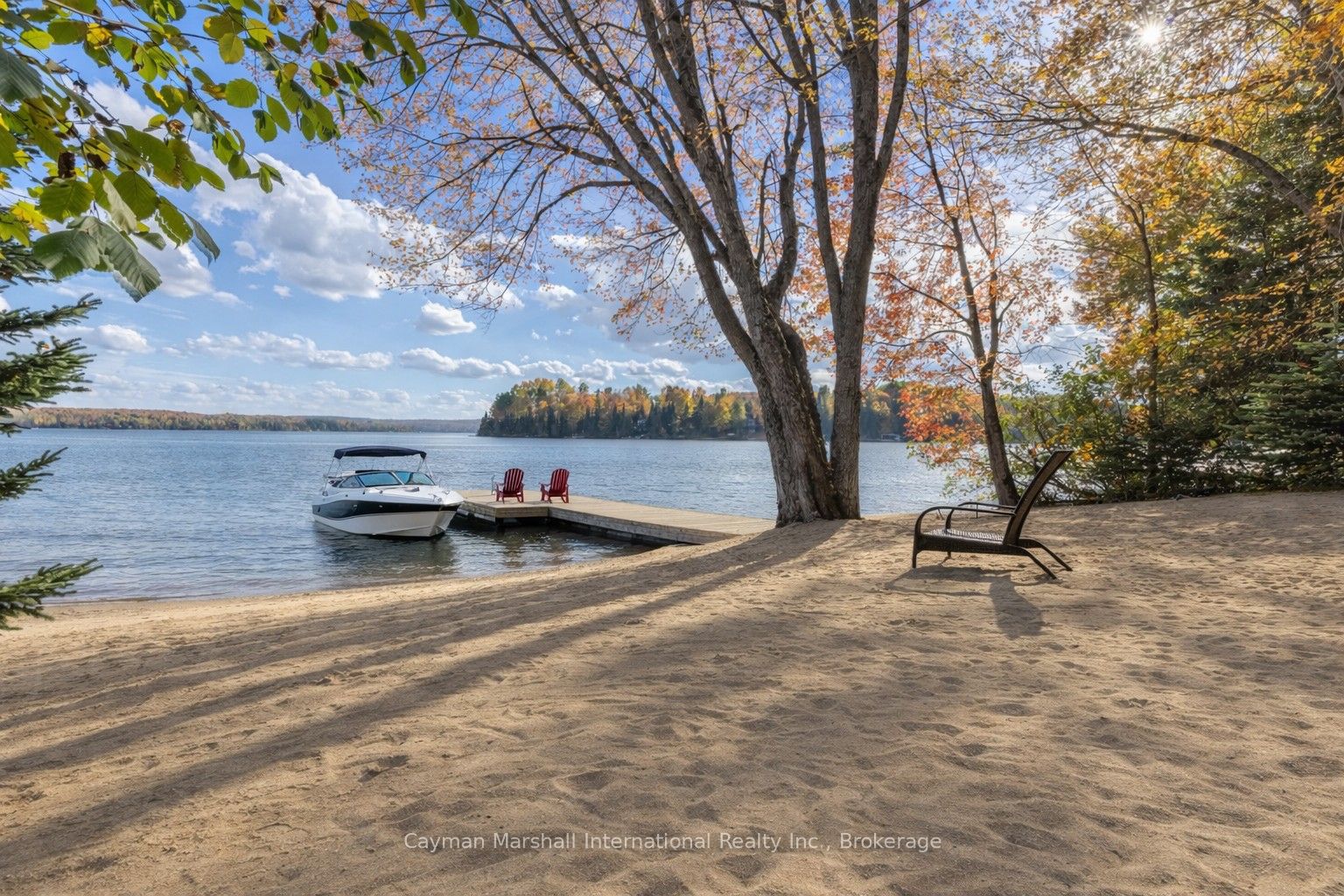 1079 Sawmill Lane, Lake of Bays, ON P1H 2J6 photo 3