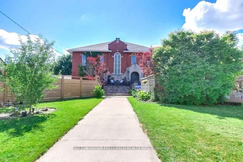 73 Fifth Avenue, St. Thomas, ON N5R 4C9