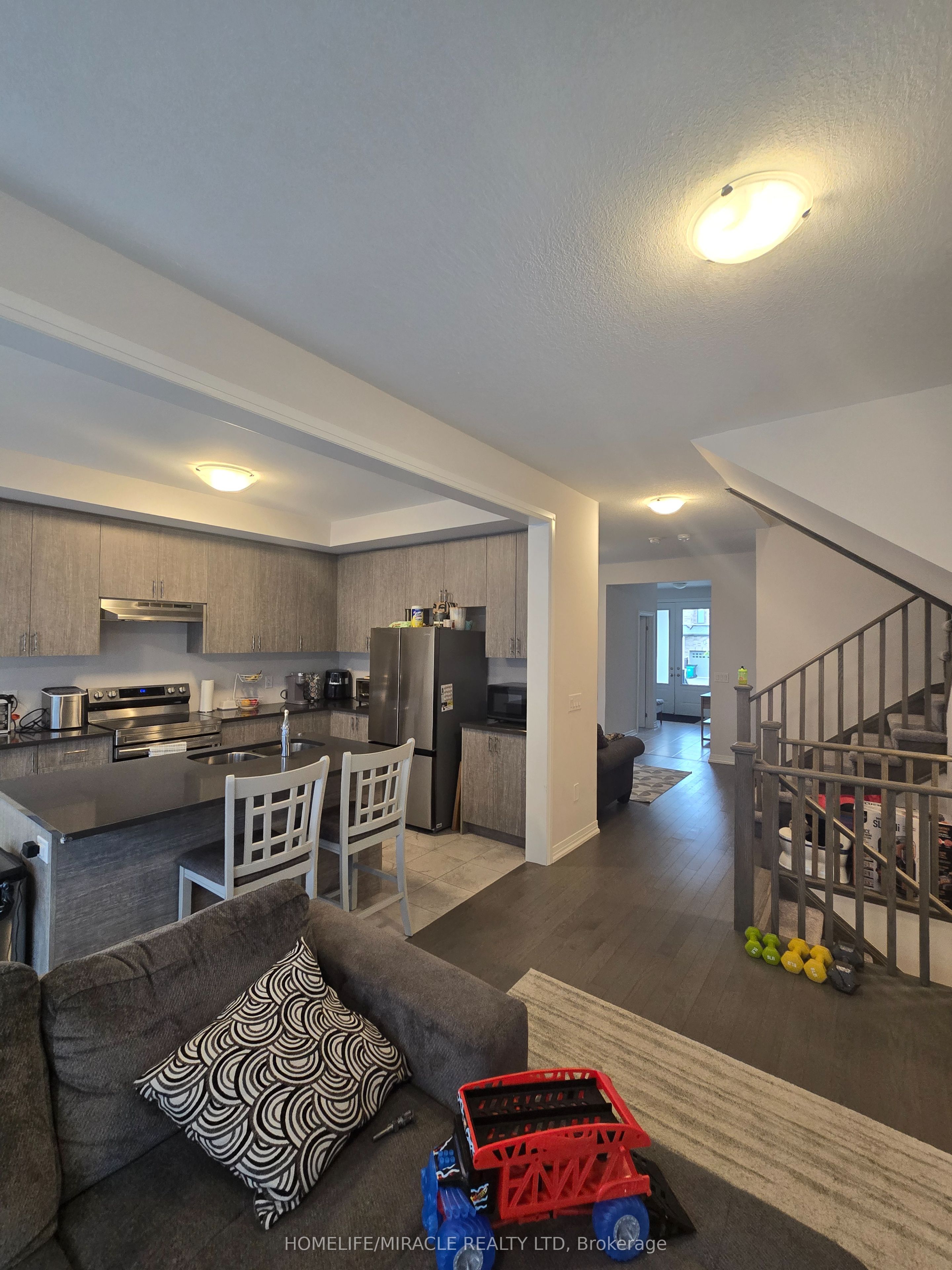 40 Blackburn Street, Cambridge, ON N1S 0E1 photo 3