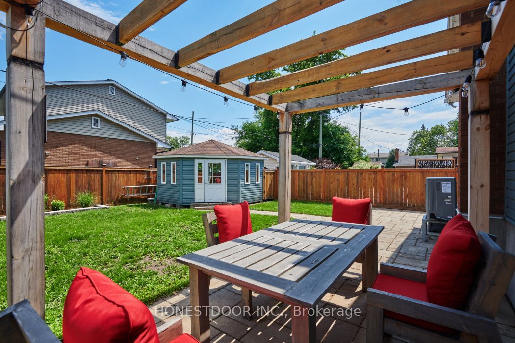 2601 Needham Crescent, Billings Bridge - Riverside Park and Area, ON K1V 6K1 photo 5
