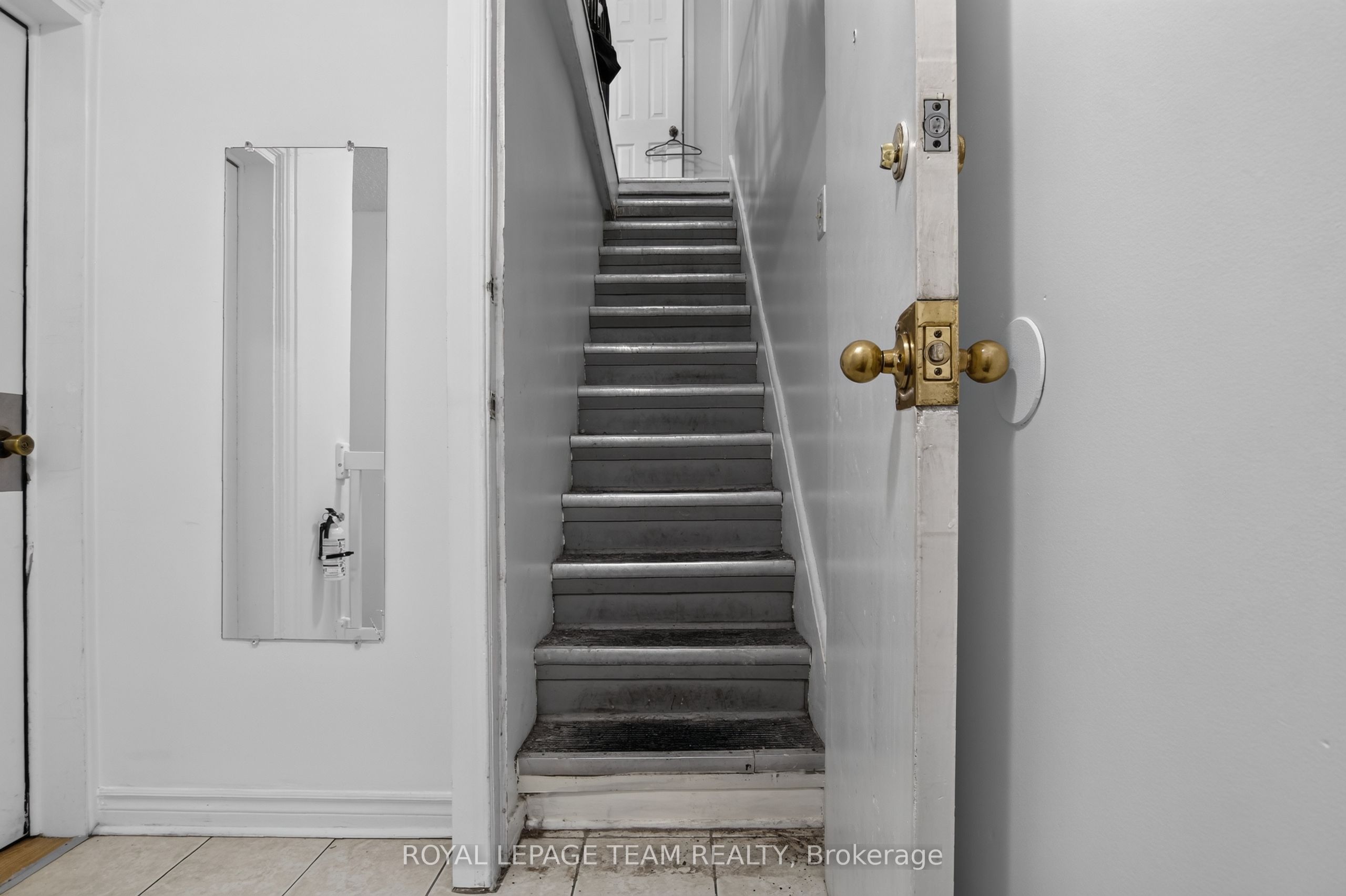 4 Eccles Street 5, West Centre Town, ON K1R 6S2 photo 5