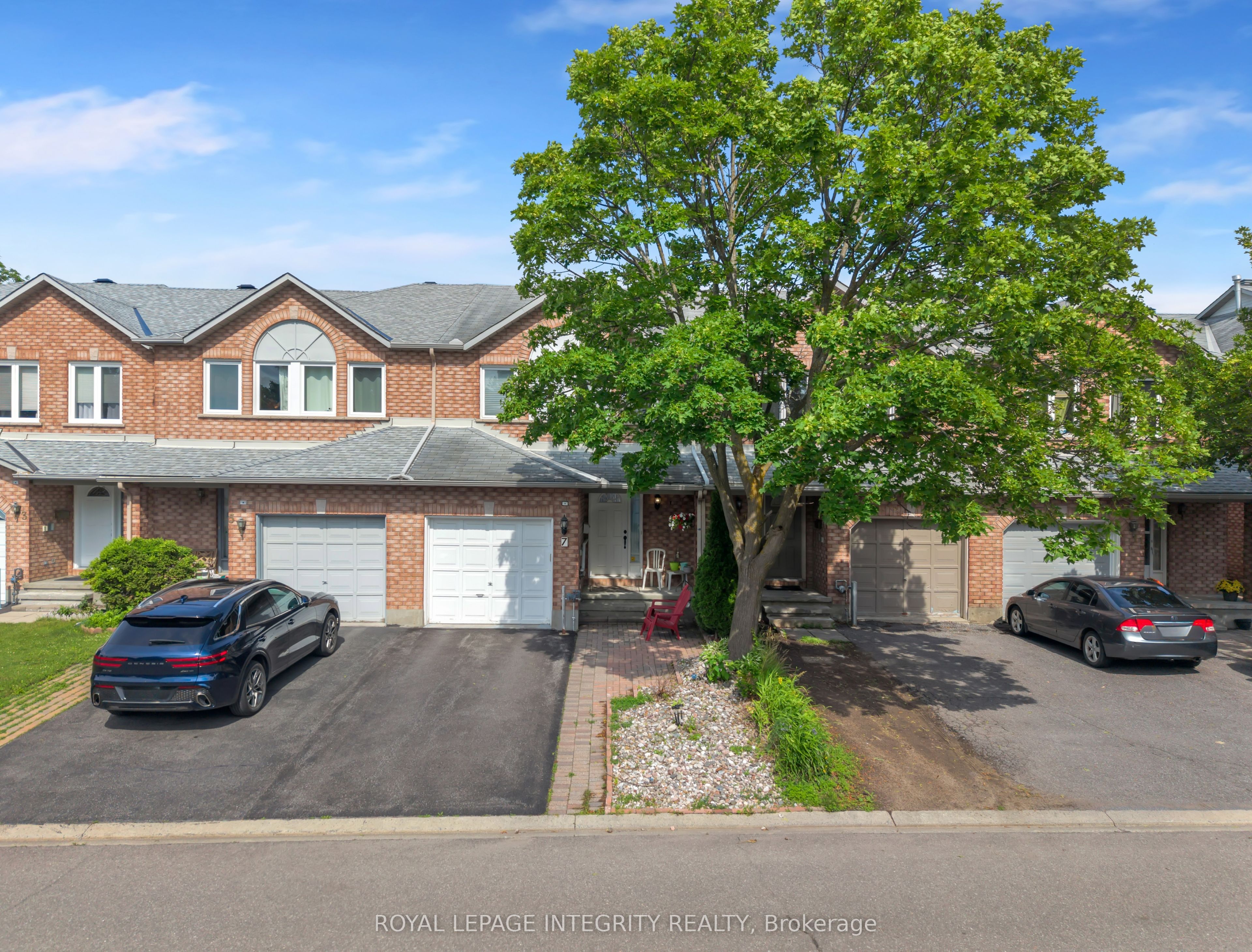 7 Westpointe Crescent, South of Baseline to Knoxdale, ON K2G 5Z1 photo 2