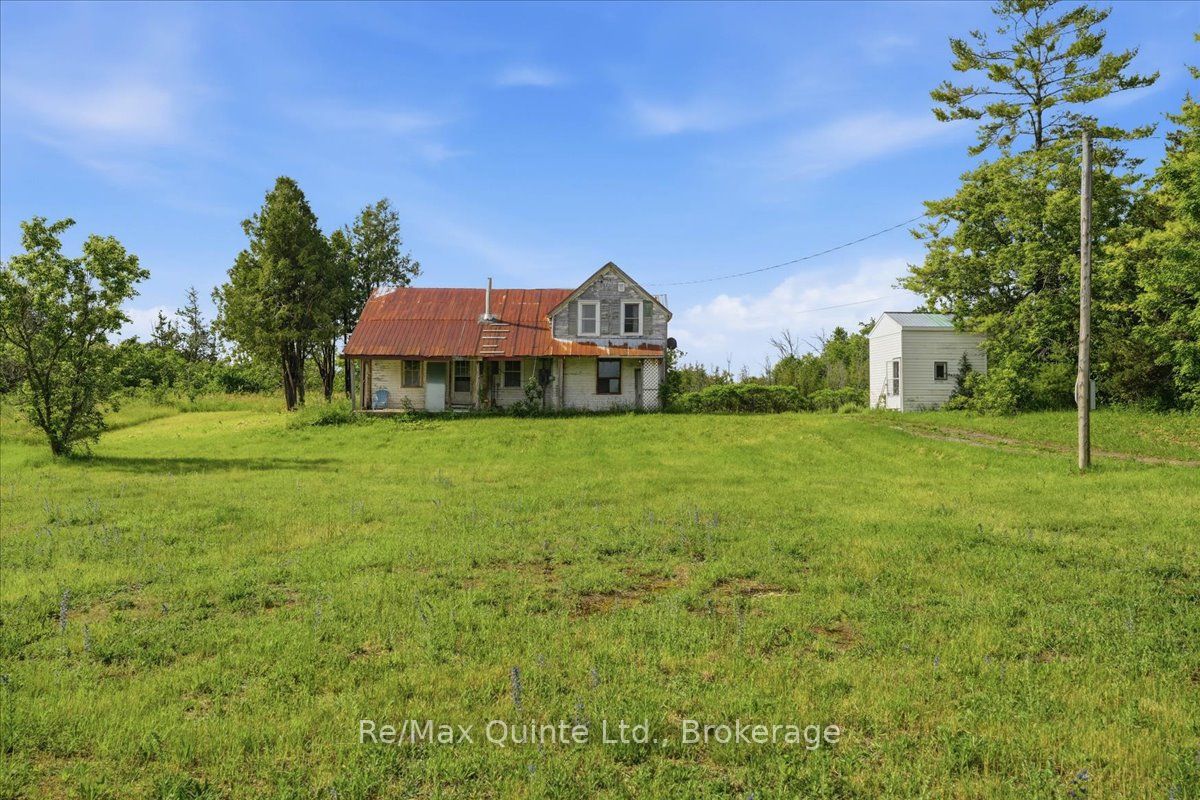 812 Enright Road N, Tyendinaga, ON K0K 3A0