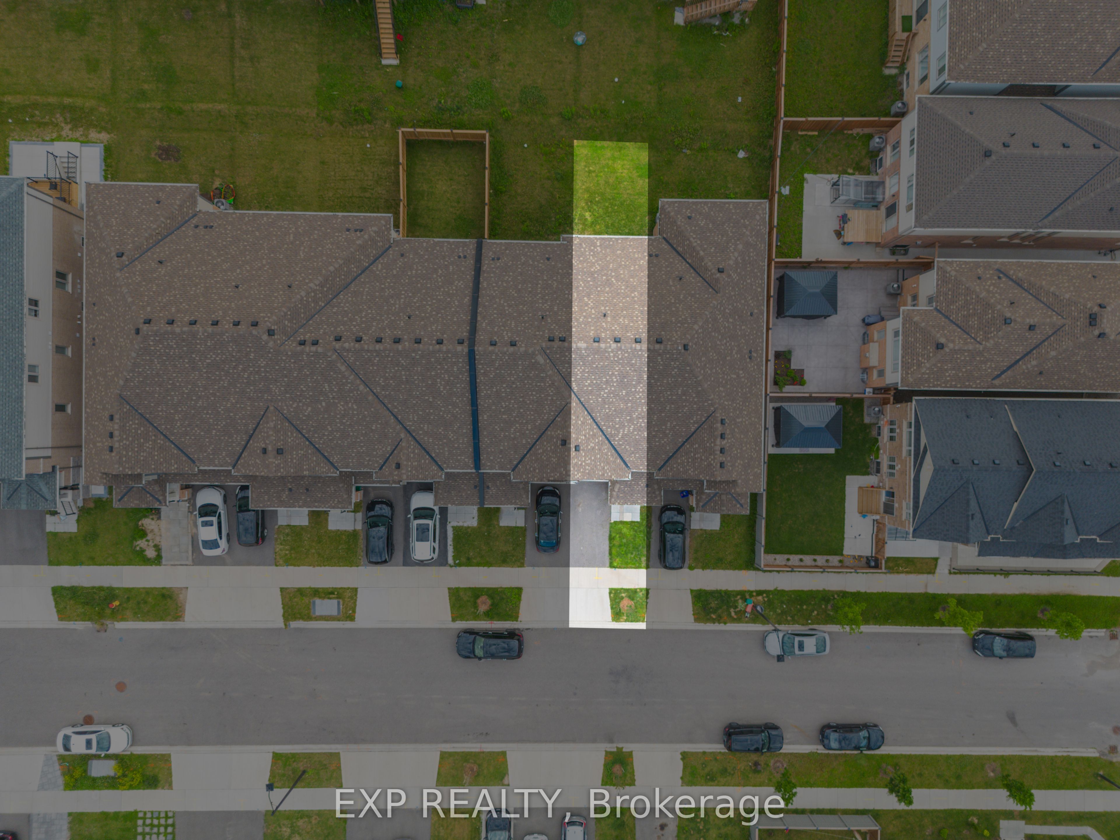8 Roywood Street, Kitchener, ON N2R 0S5 photo 3