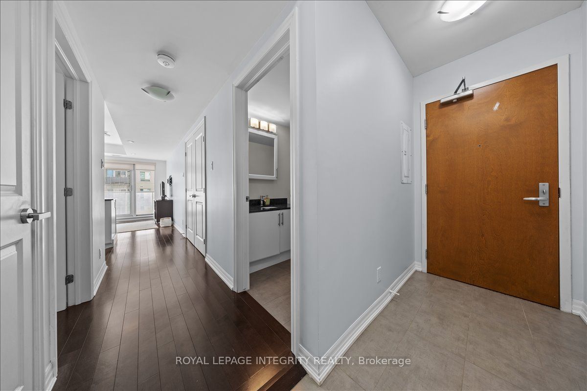242 Rideau Street 909, Lower Town - Sandy Hill, ON K1N 0B7 photo 3