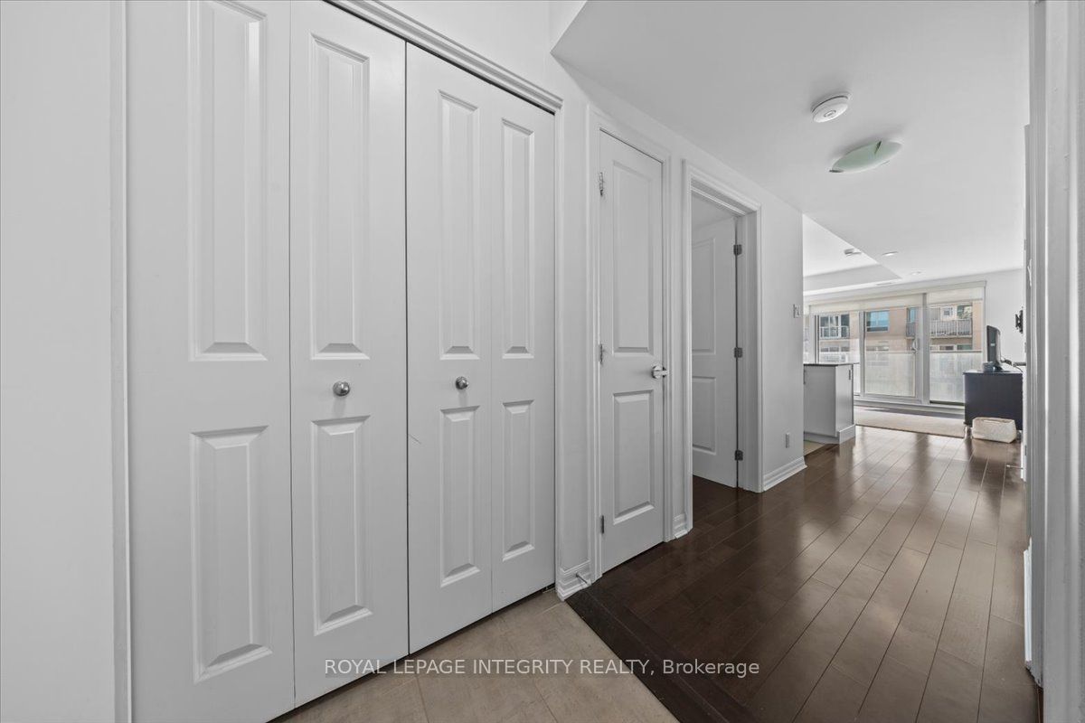 242 Rideau Street 909, Lower Town - Sandy Hill, ON K1N 0B7 photo 4
