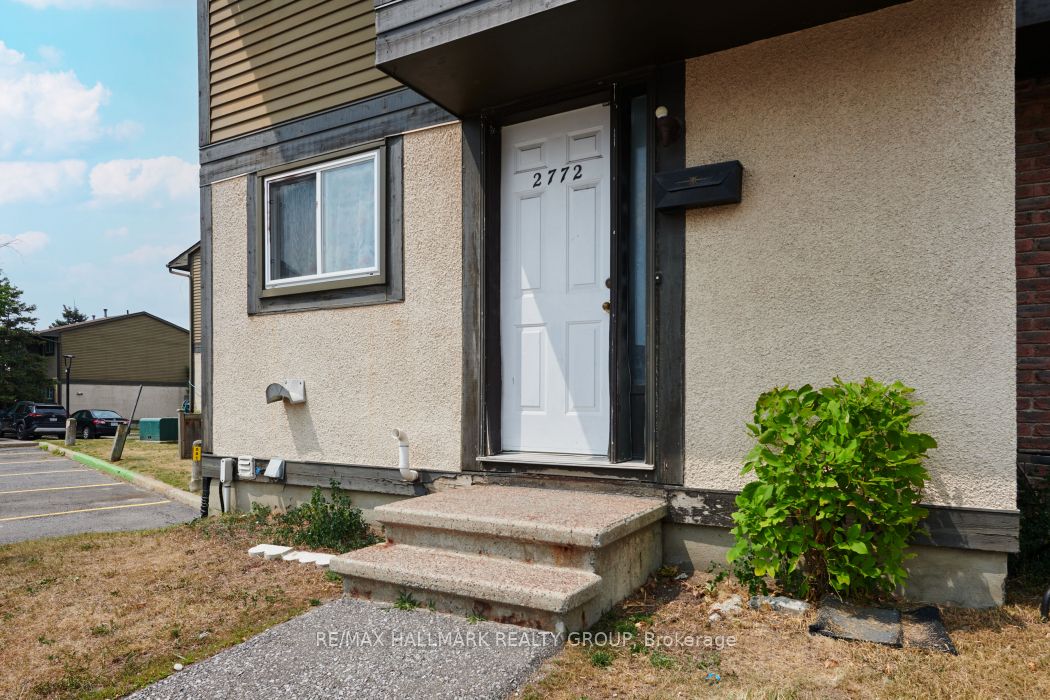 2772 Pimlico Crescent 81, Blossom Park - Airport and Area, ON K1T 2A8 photo 3