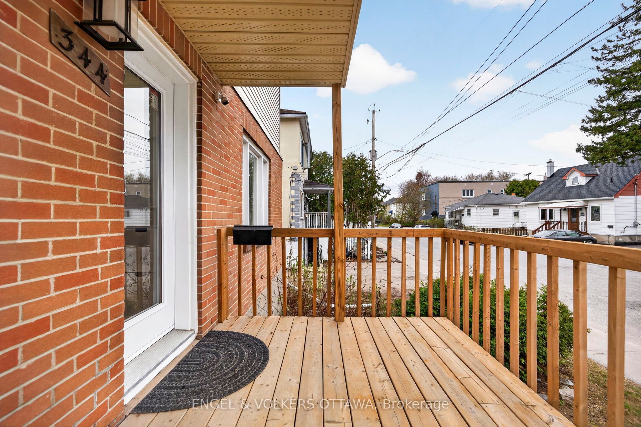 344 Richelieu Avenue, Vanier and Kingsview Park, ON K1L 6J9 photo 2