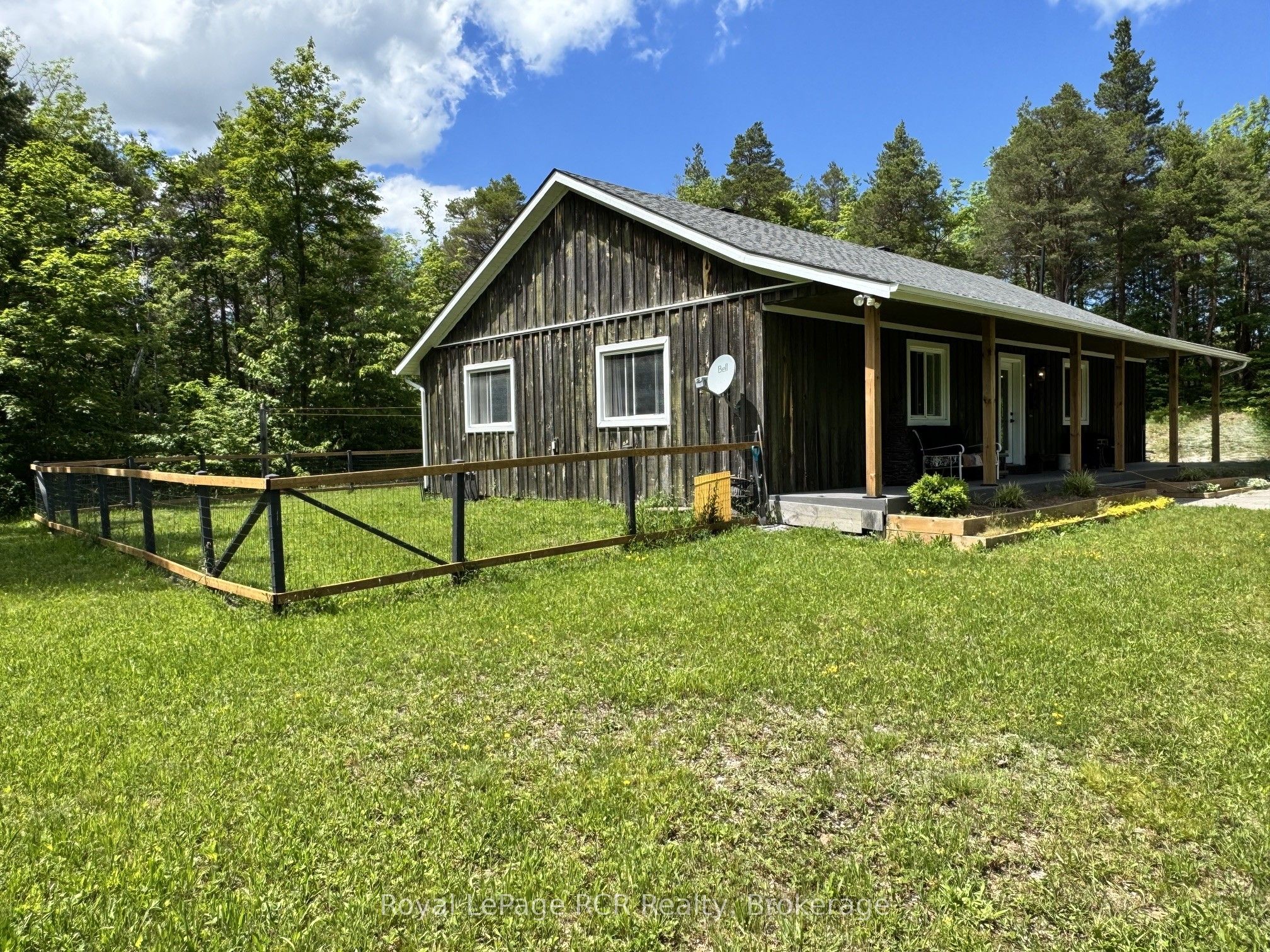 614406 Hamilton Lane, West Grey, ON N0C 1H0 photo 2