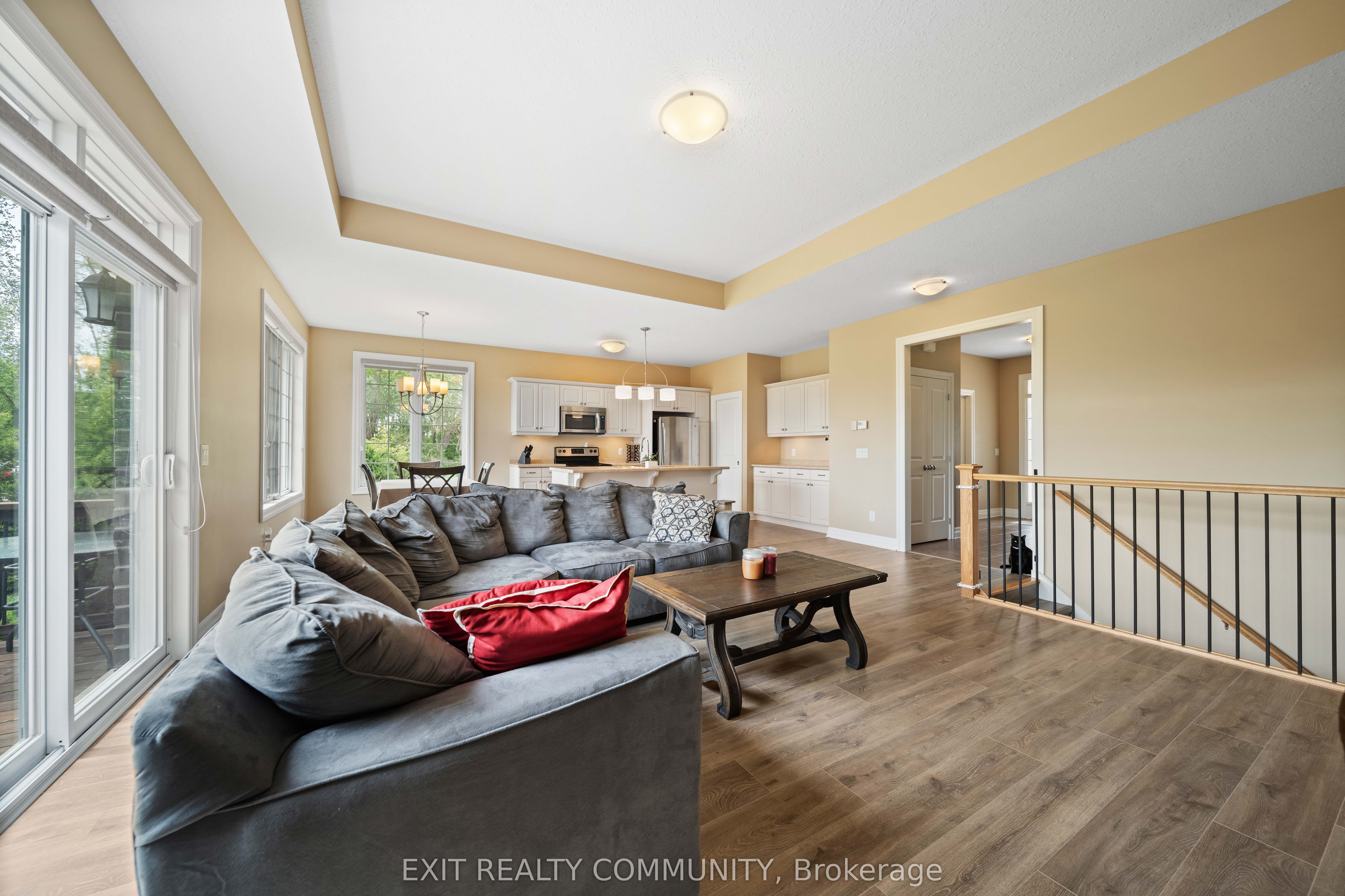 598 Bennett Crescent, Strathroy-Caradoc, ON N0L 1W0 photo 5