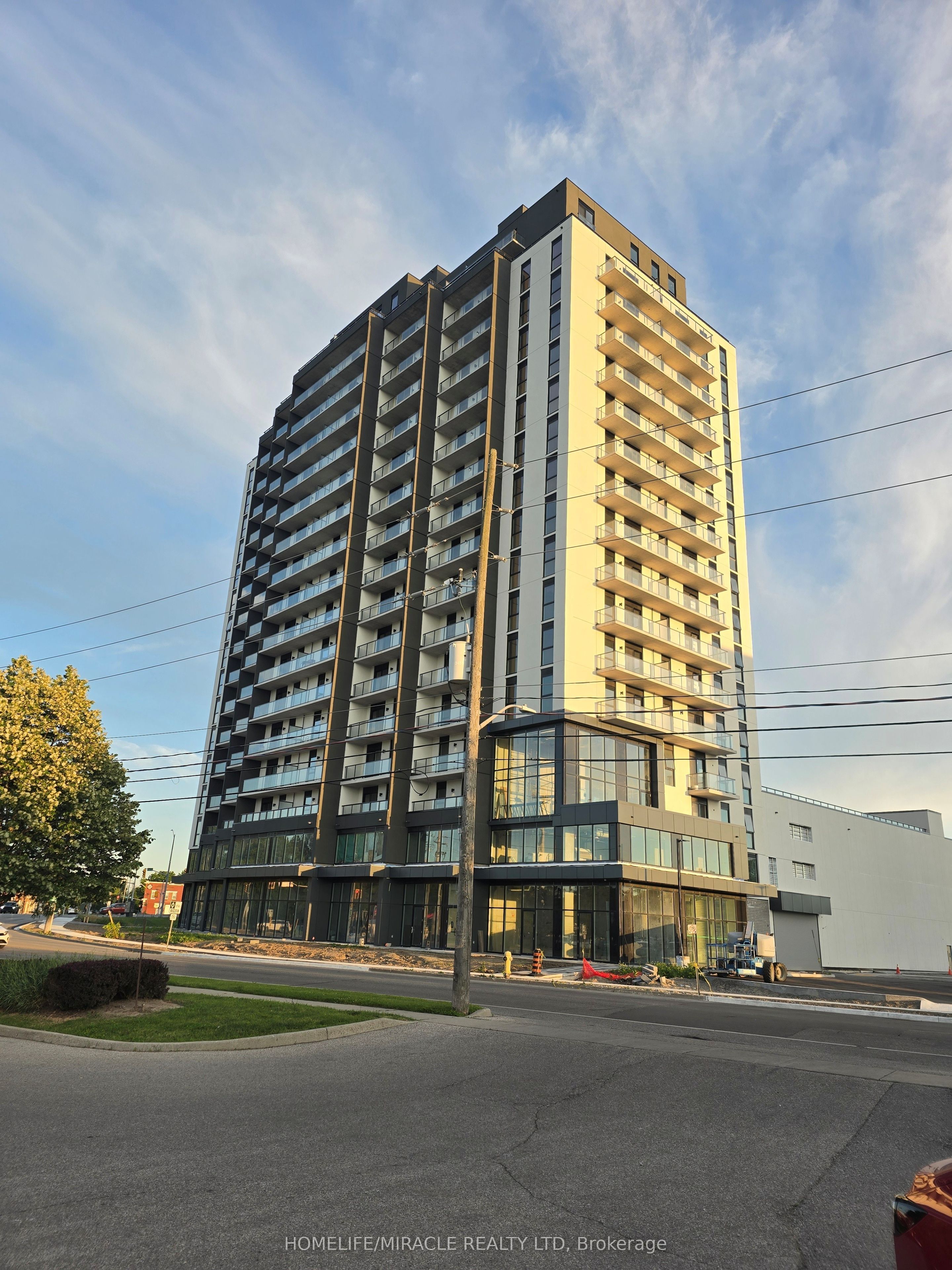 33 Erie Avenue 808, Brantford, ON N3S 0K7
