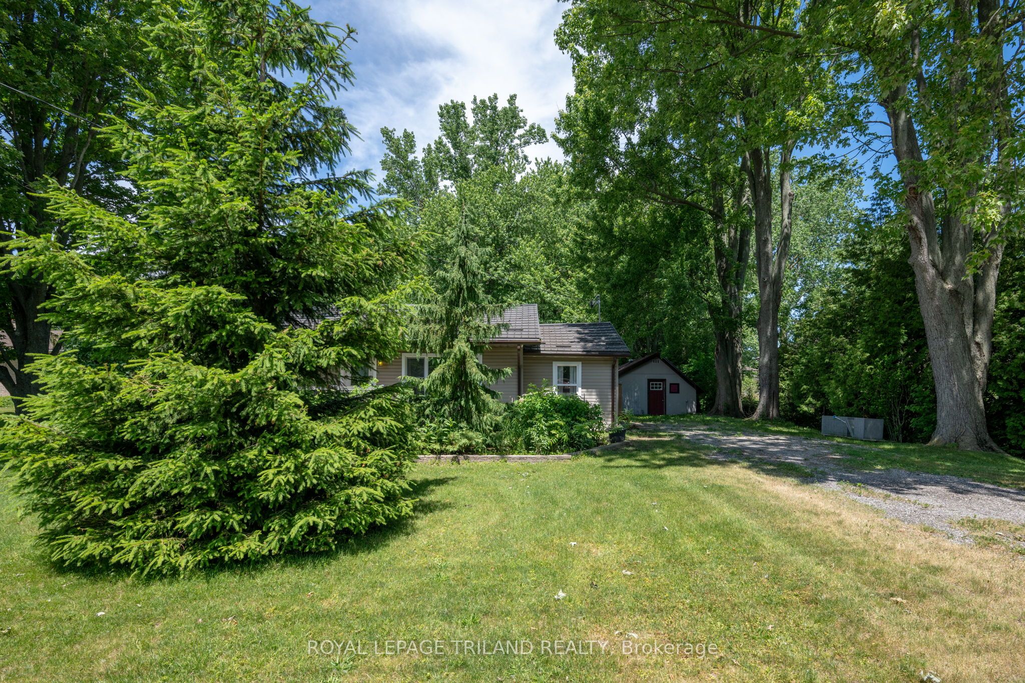 22516 Pioneer Line, West Elgin, ON N0L 2C0 photo 4
