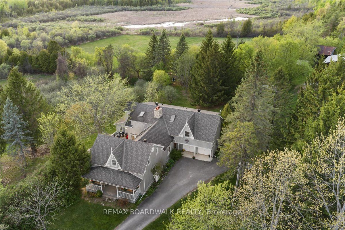 2464 Scrivens Drive, Greely - Metcalfe - Osgoode - Vernon and Area, ON K0A 2P0 photo 2