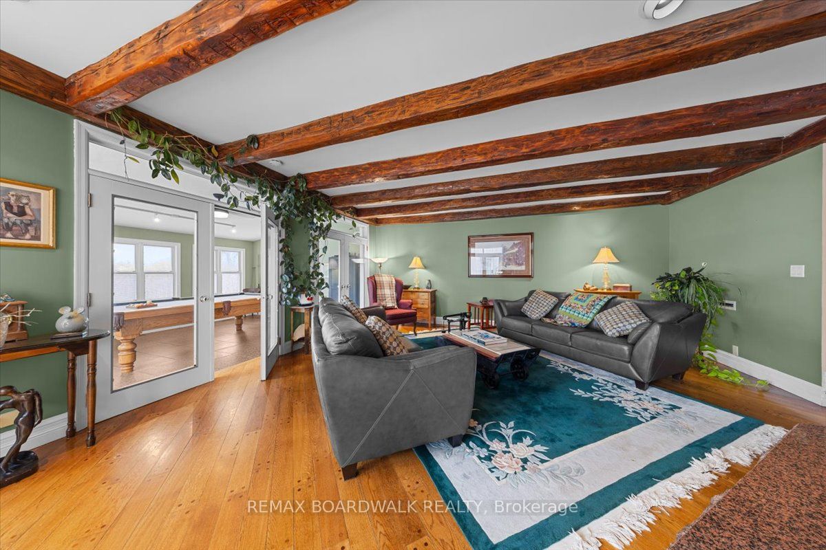 2464 Scrivens Drive, Greely - Metcalfe - Osgoode - Vernon and Area, ON K0A 2P0 photo 5
