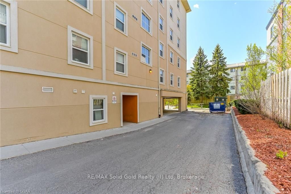 271 Lester Street 203, Waterloo, ON N2L 3W6 photo 2