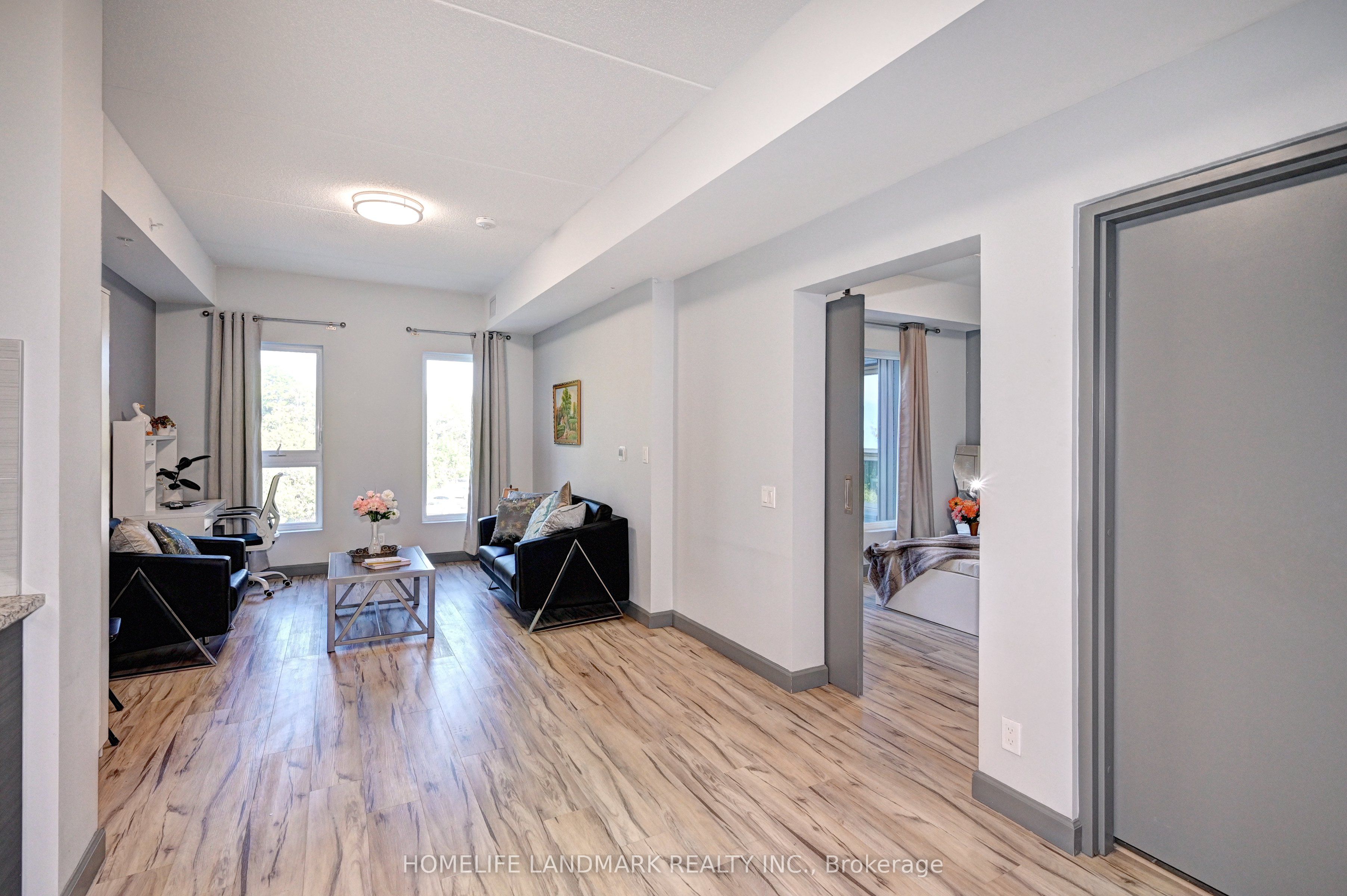 77 Leland Street E 301, Hamilton, ON L8S 3A1 photo 3