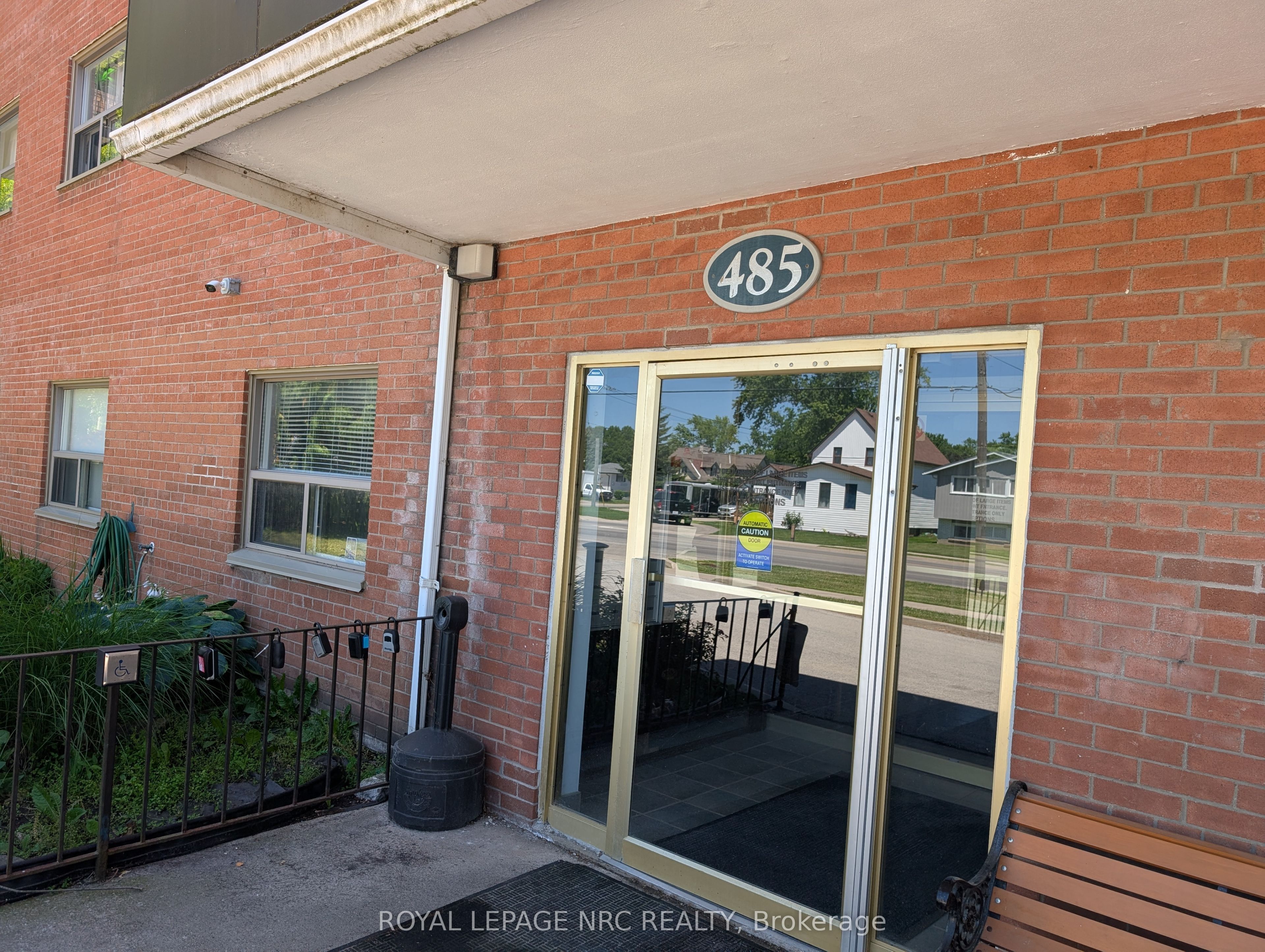 485 Thorold Road 302, Welland, ON L3C 3X1 photo 2