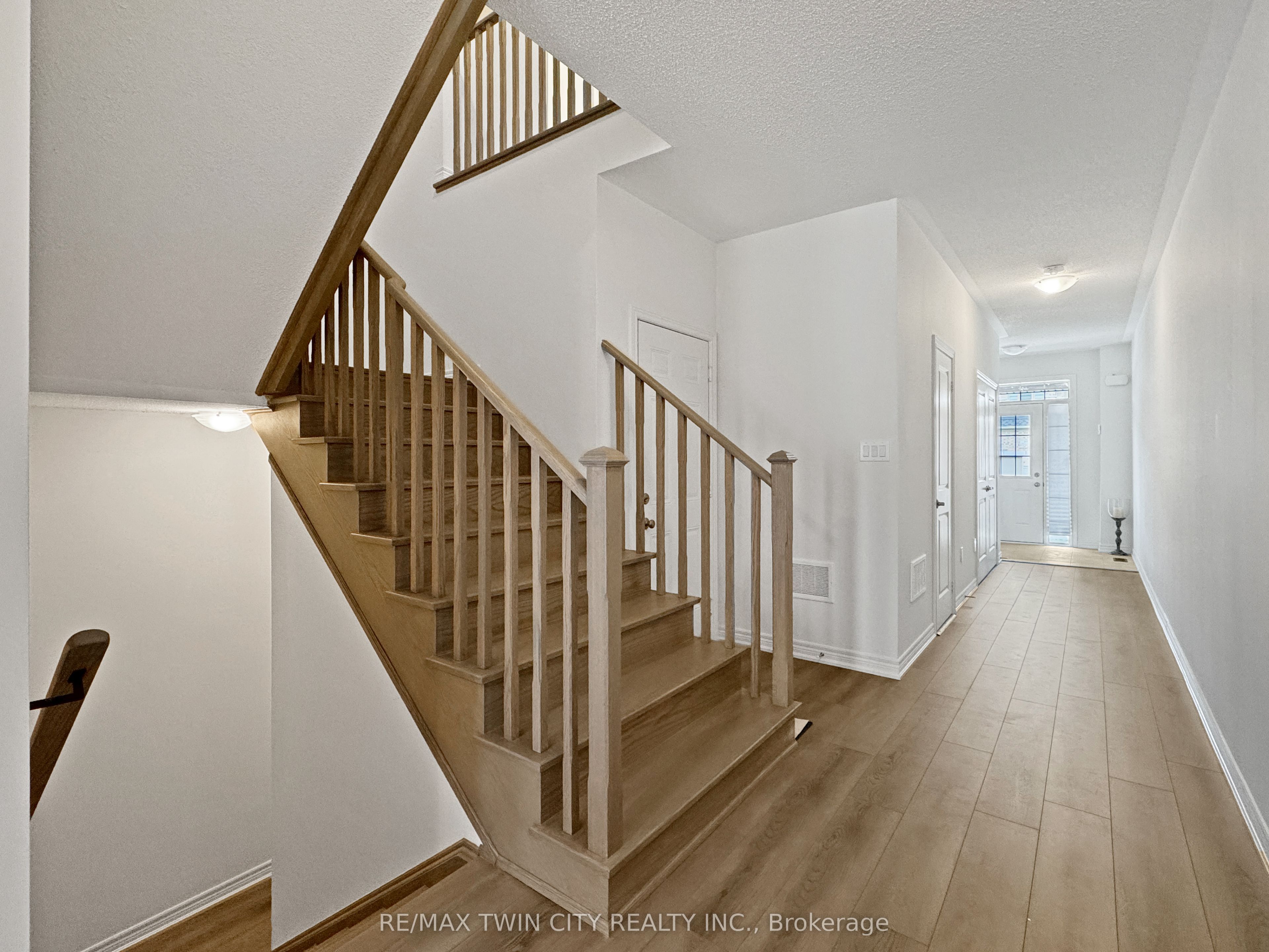 82 Gledhill Crescent, Cambridge, ON N1T 0G5 photo 4