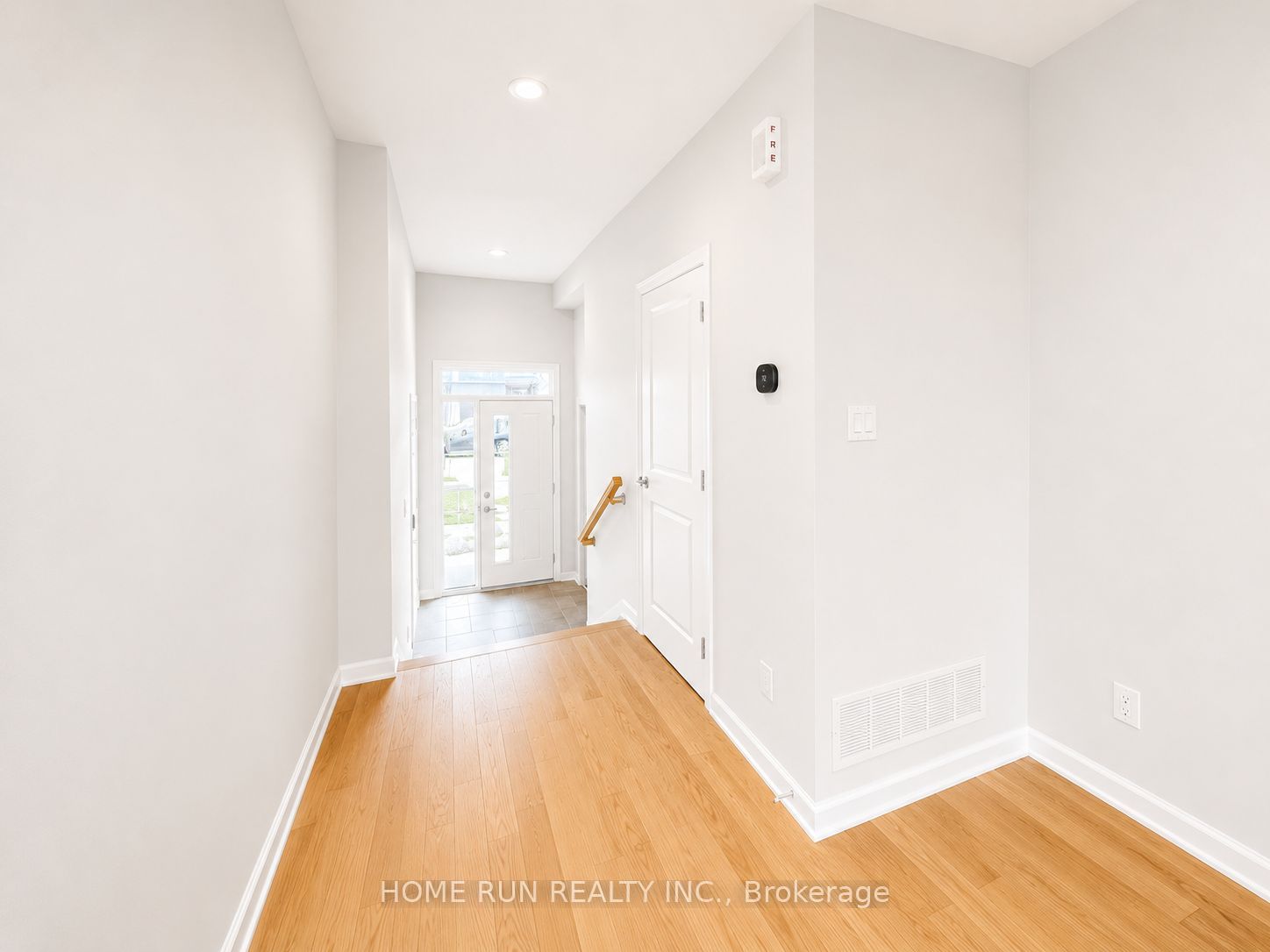 233 Bankside Way, Barrhaven, ON K2J 7N2 photo 2