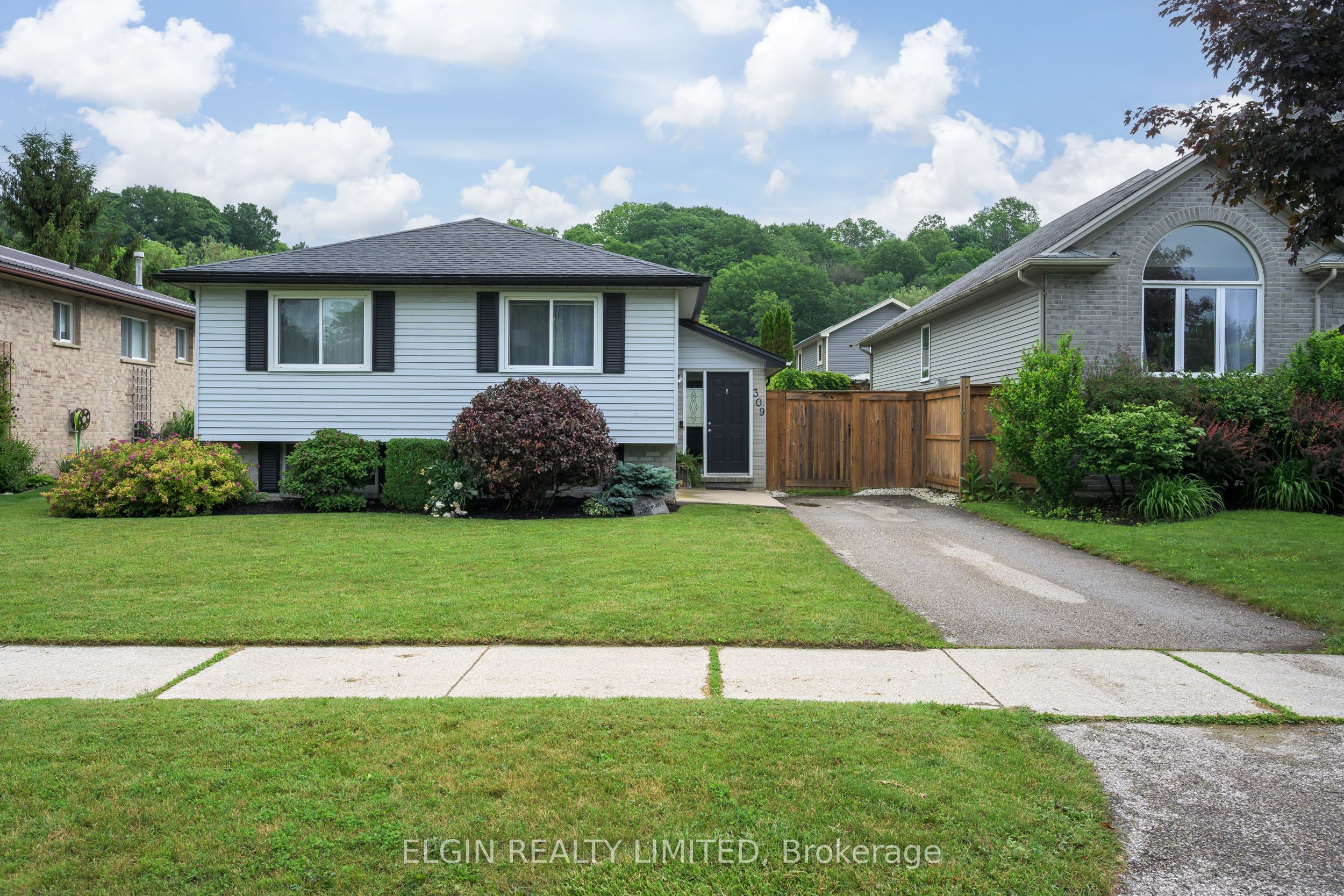 309 Frances Street, Central Elgin, ON N5L 1B2 photo 2