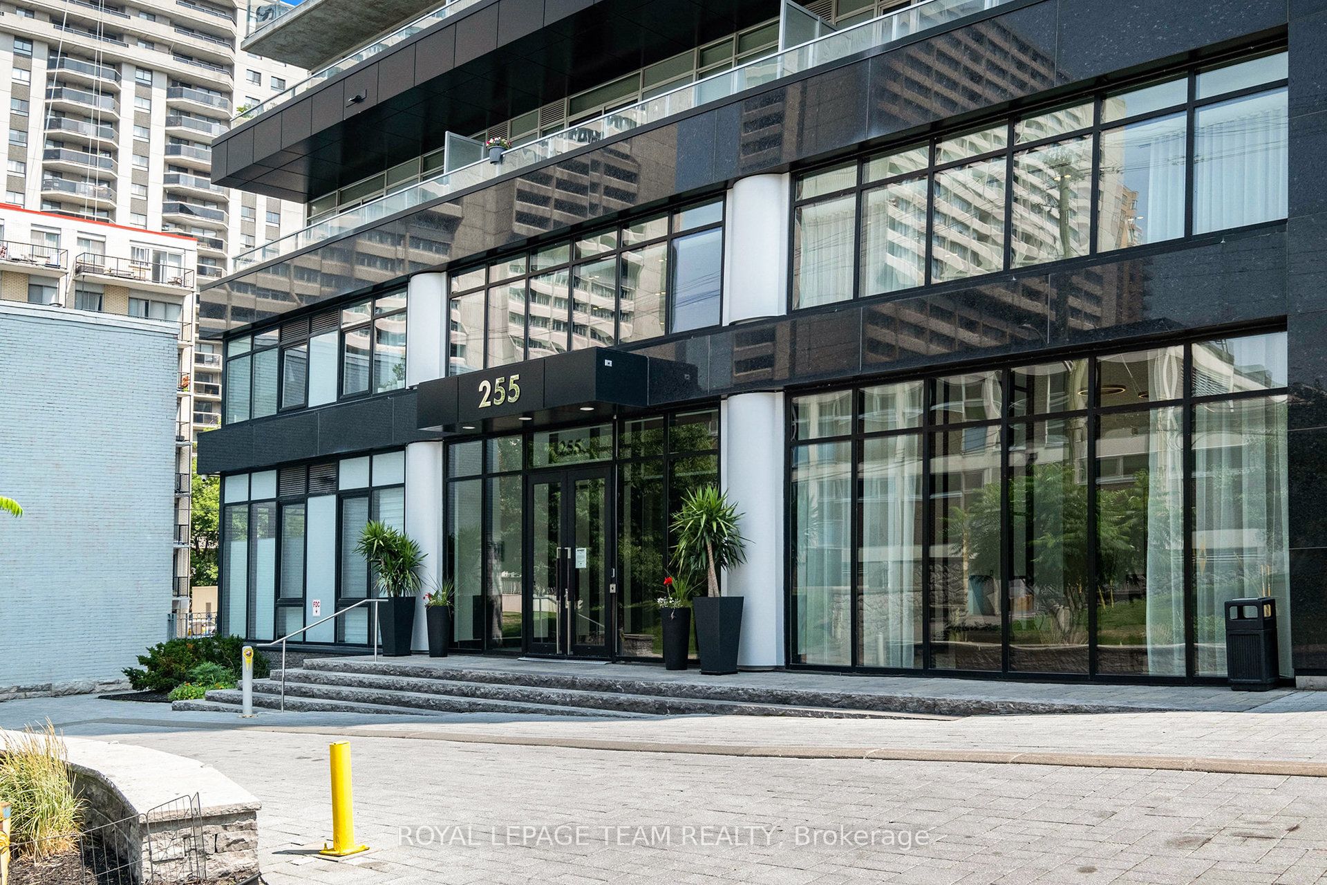 255 Bay Street 714, Ottawa Centre, ON K1R 0C5 photo 3
