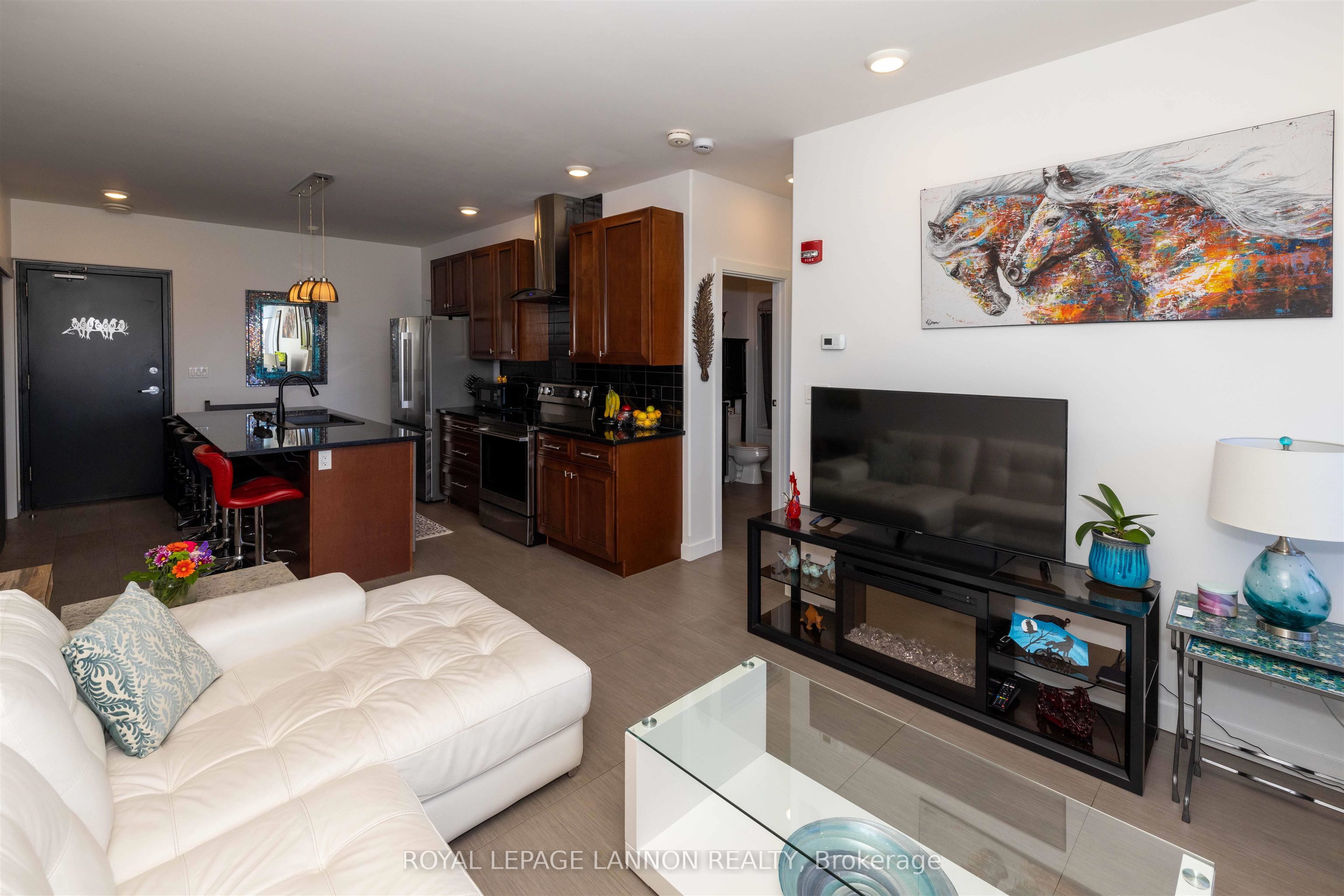 96 High Street N 1324, Thunder Bay, ON P7A 5R3 photo 5