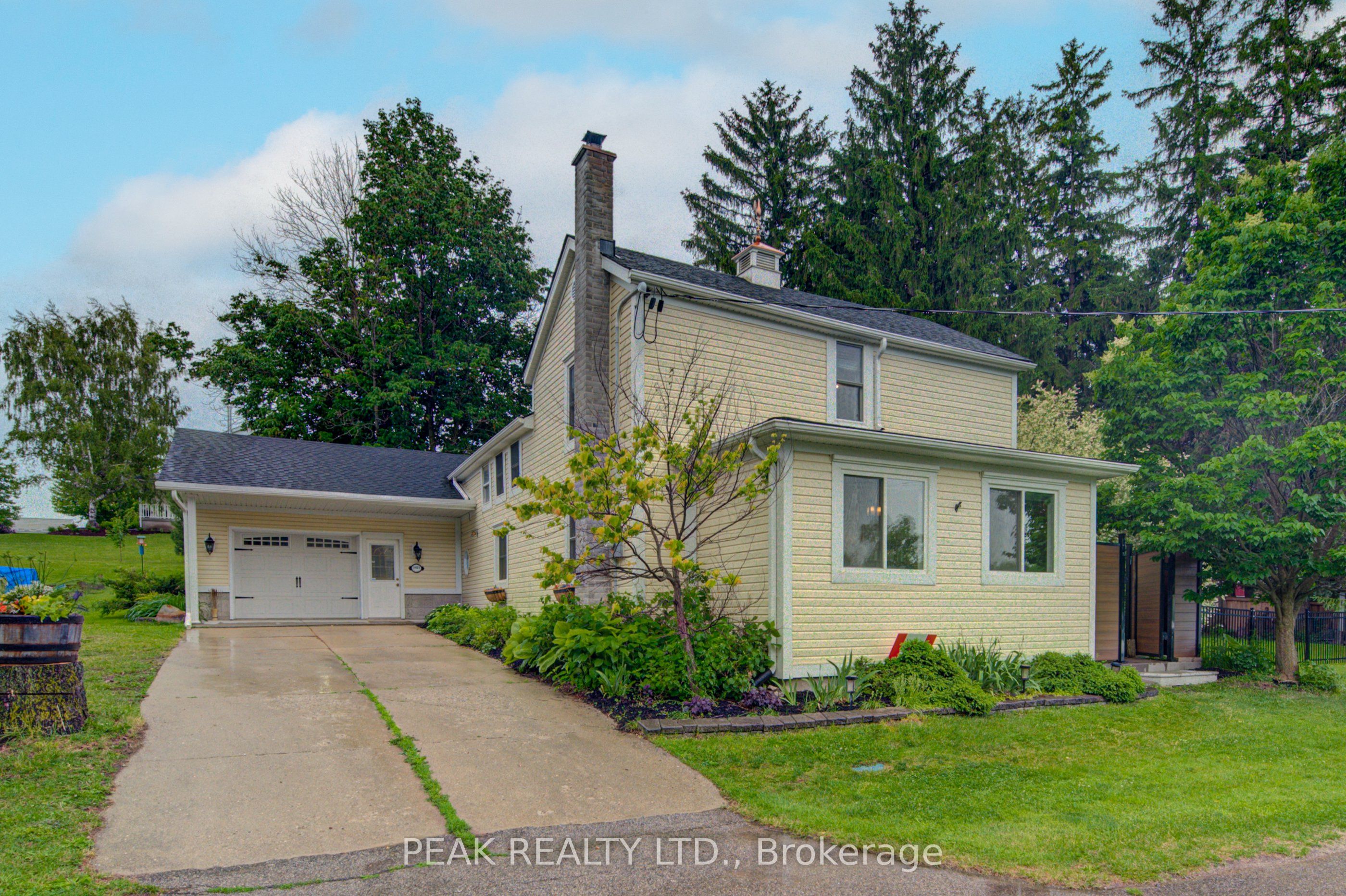 5421 King Street, Perth East, ON N0B 2T0