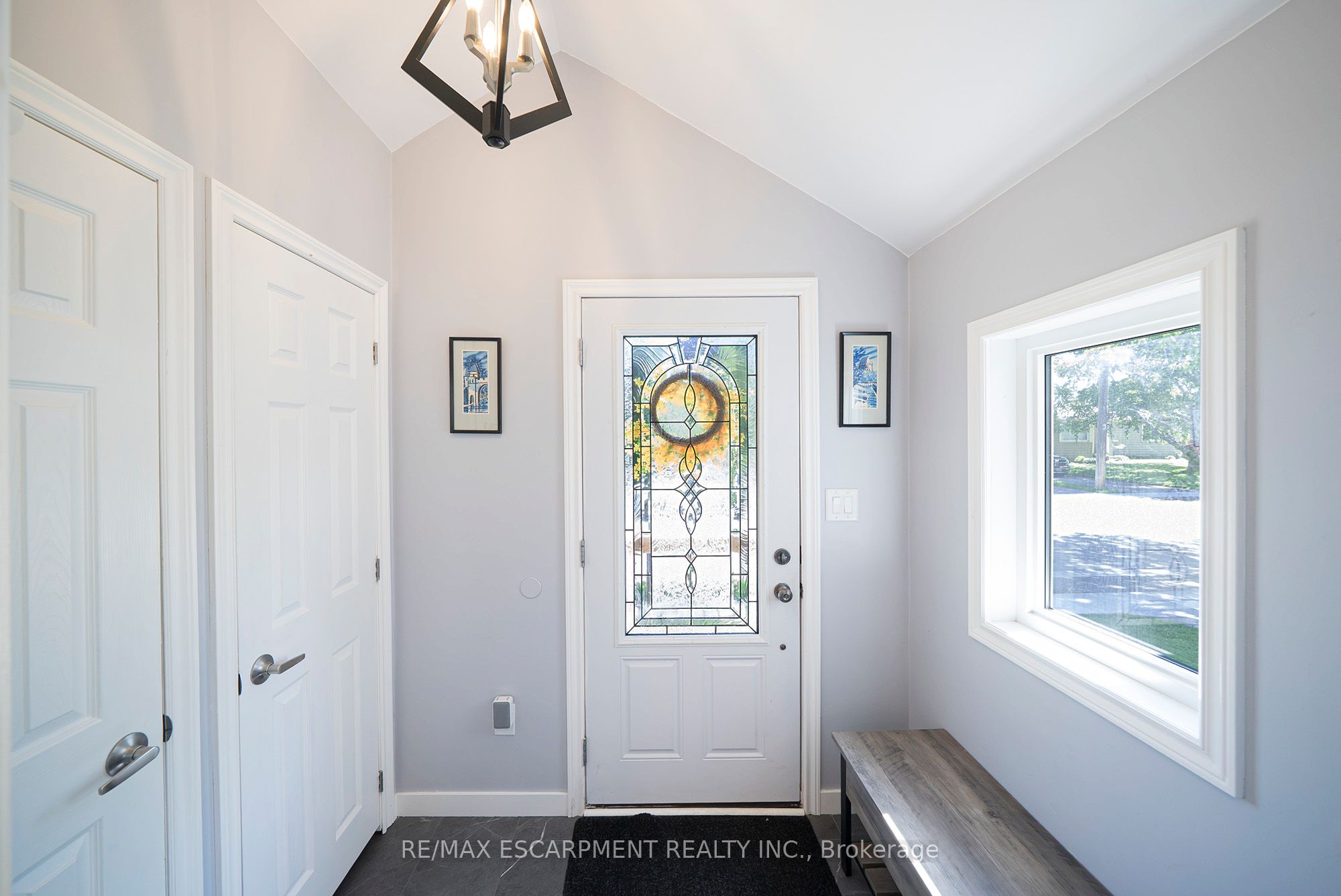32 ELMWOOD Avenue, Brantford, ON N3R 2J8 photo 4