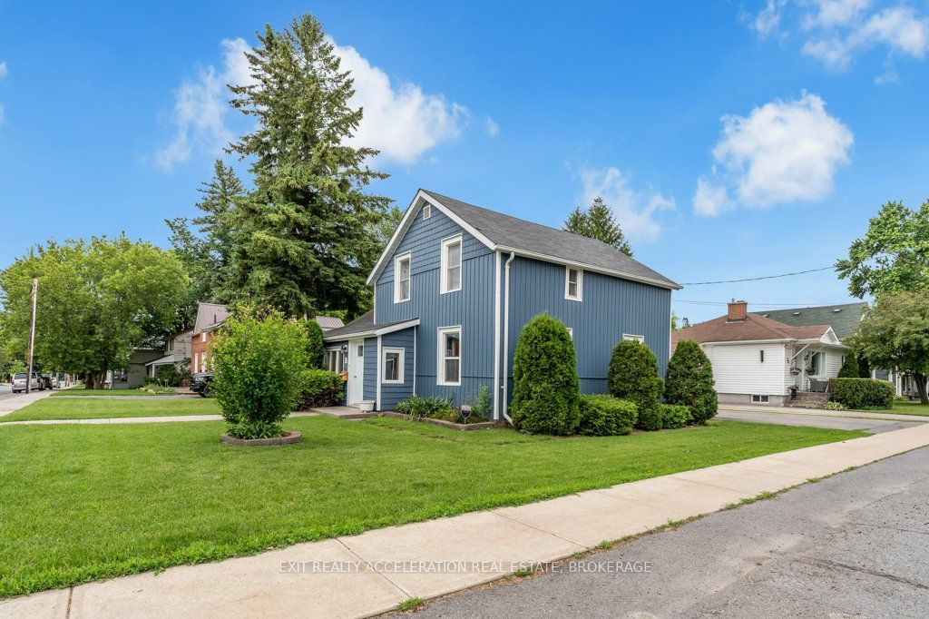 182 West Street, Greater Napanee, ON K7R 2P5 photo 3
